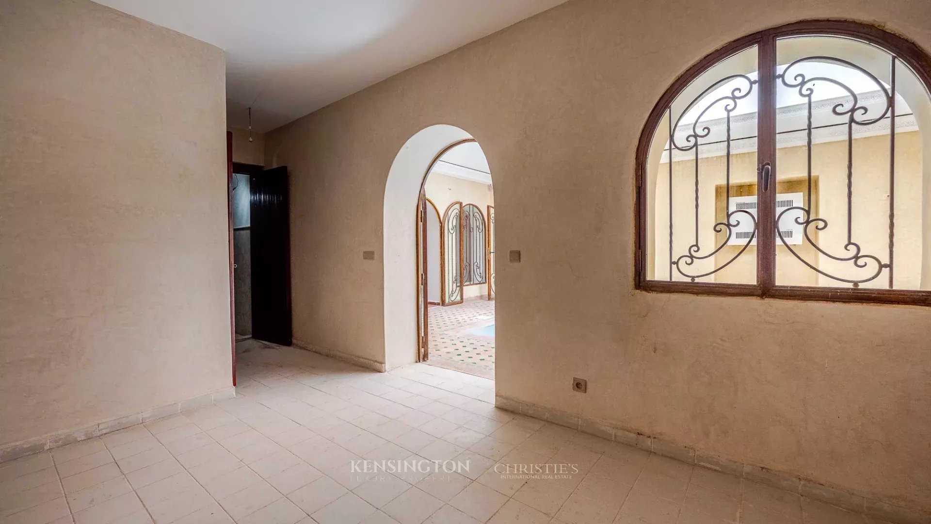 10 Bedroom Villa/Townhouse's Image 22