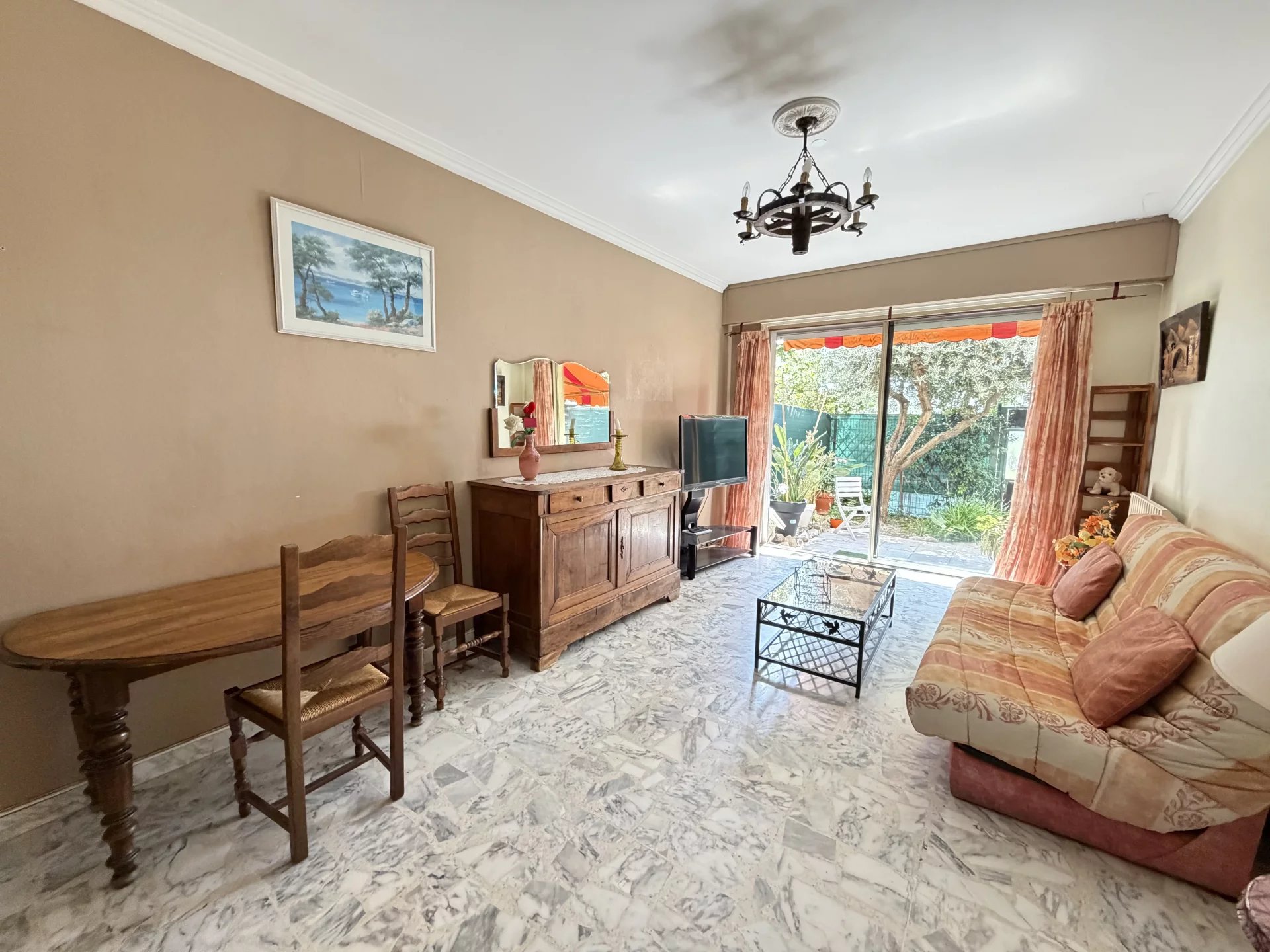 3P 70 m² RDJ - Double jardin - Parking sous-sol & Cave - À 2 min des plages - Fort potentiel
