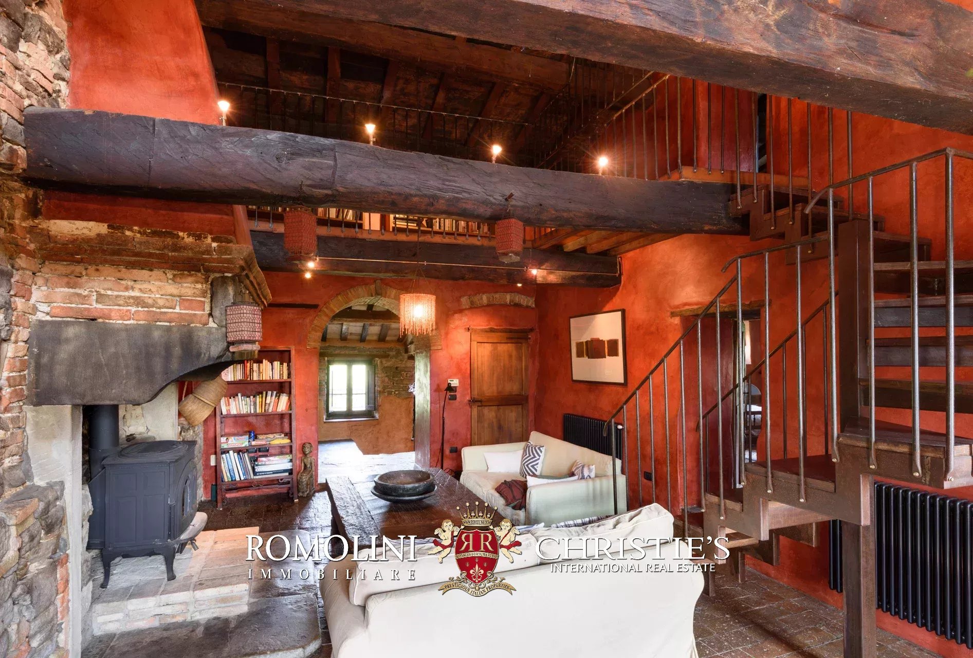5 Bedroom Villa/Townhouse's Image 28