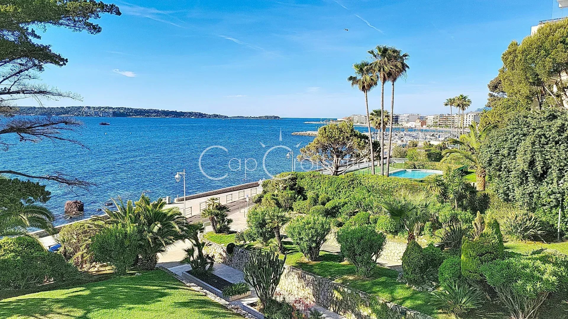 Cannes Palm Beach Moure Rouge 4 pièces vue mer