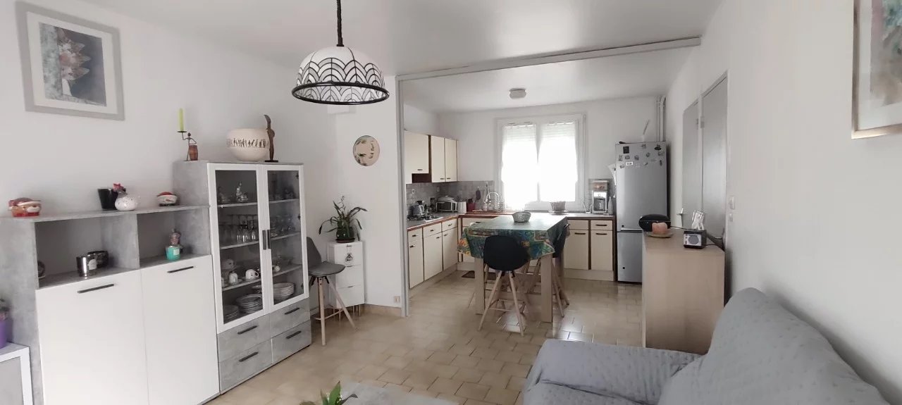 MAISON MITOYENNE SUR 2 NIVEAUX 3 CHAMBRES + CELLIER-BUANDERIE AV