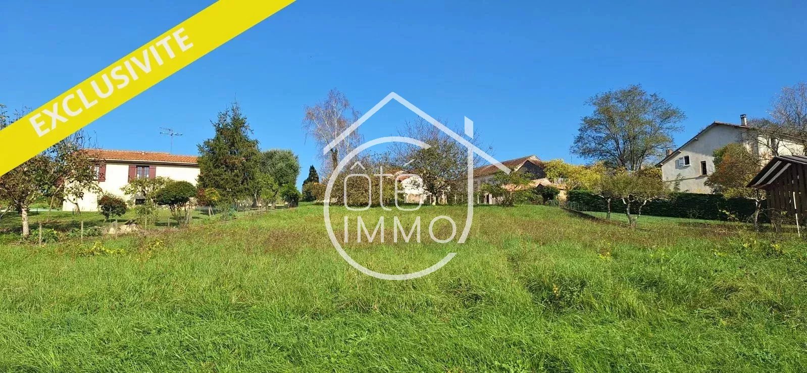 ST MEARD DE GURCON : Terrain constructible 1319 m²