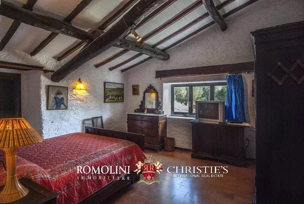 4 Bedroom Villa/Townhouse's Image 22