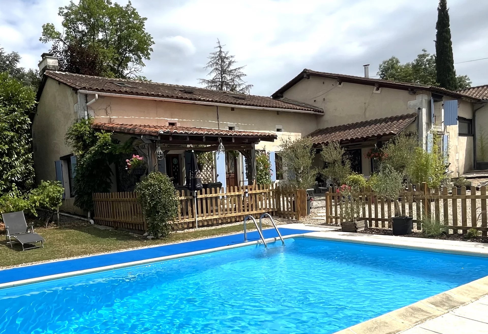 Maison de vacances idéale avec piscine dans un cadre pittoresque, en Dordogne