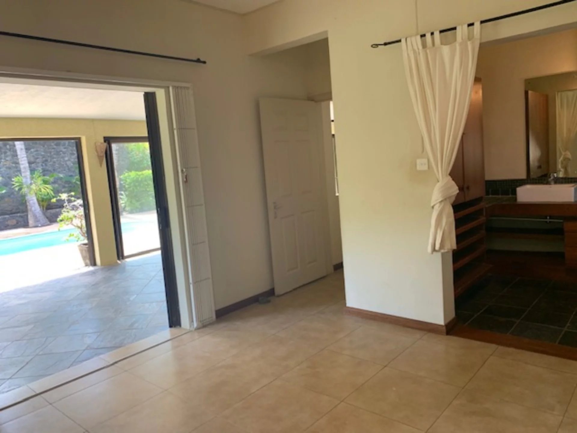 Ev Calodyne - picture 7