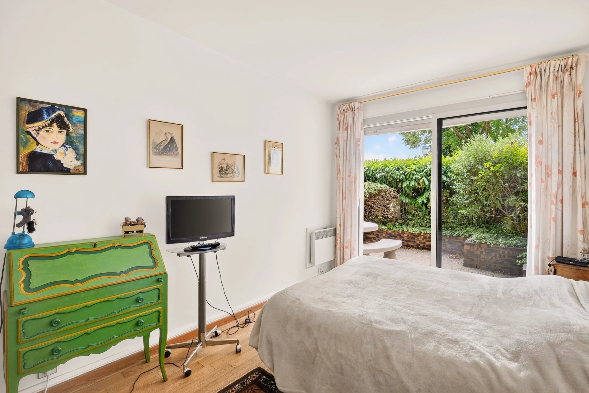 2 Bedroom Apartment/Flat's Image 3