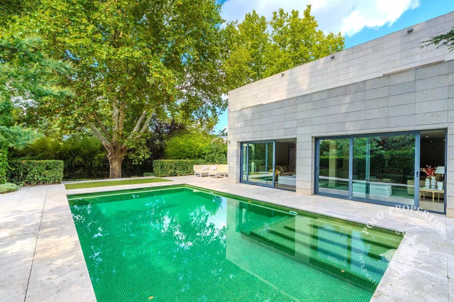 Magnífico chalet  independiente en la mejor zona de Aravaca
