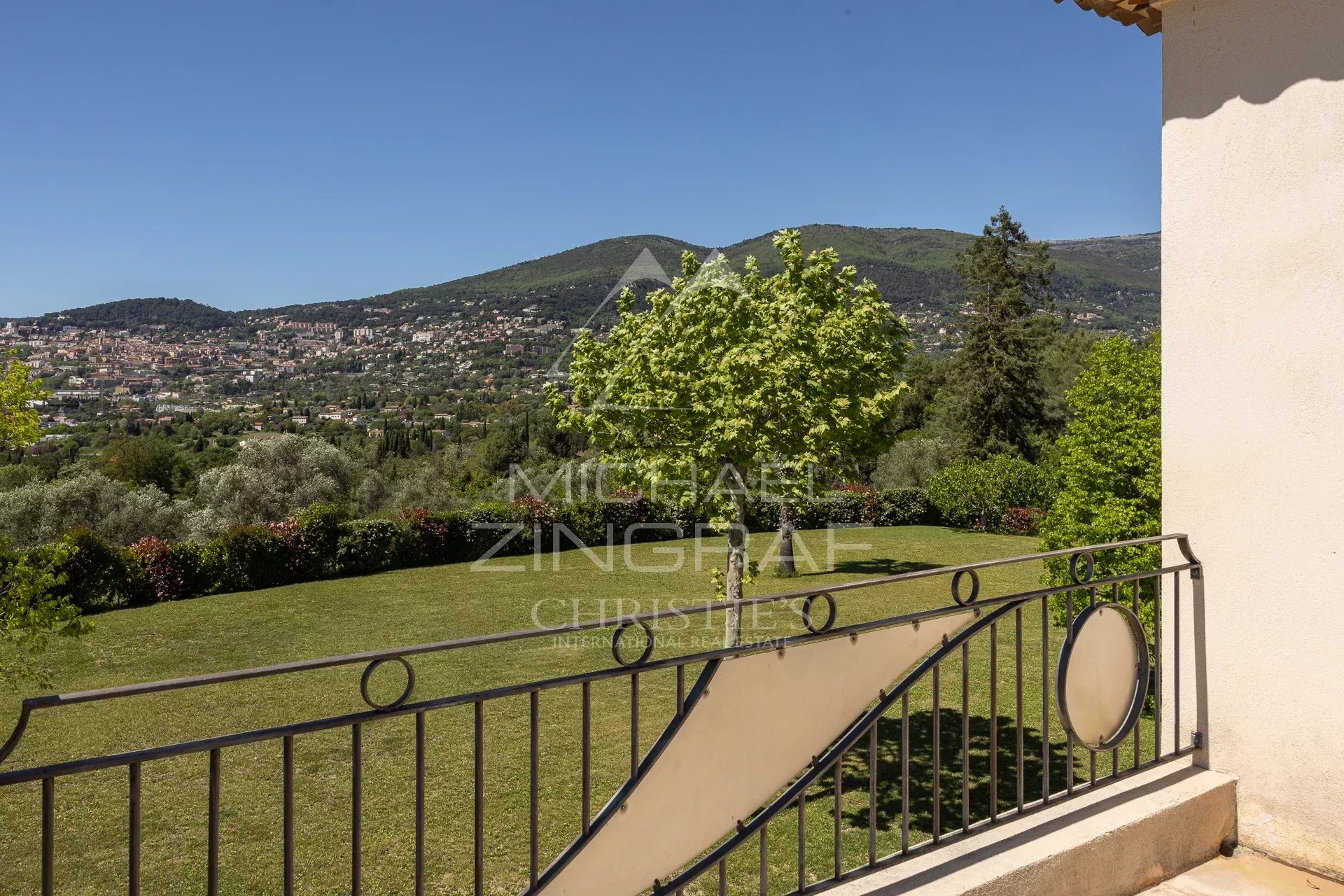 3 Bedroom Villa/Townhouse's Image 6