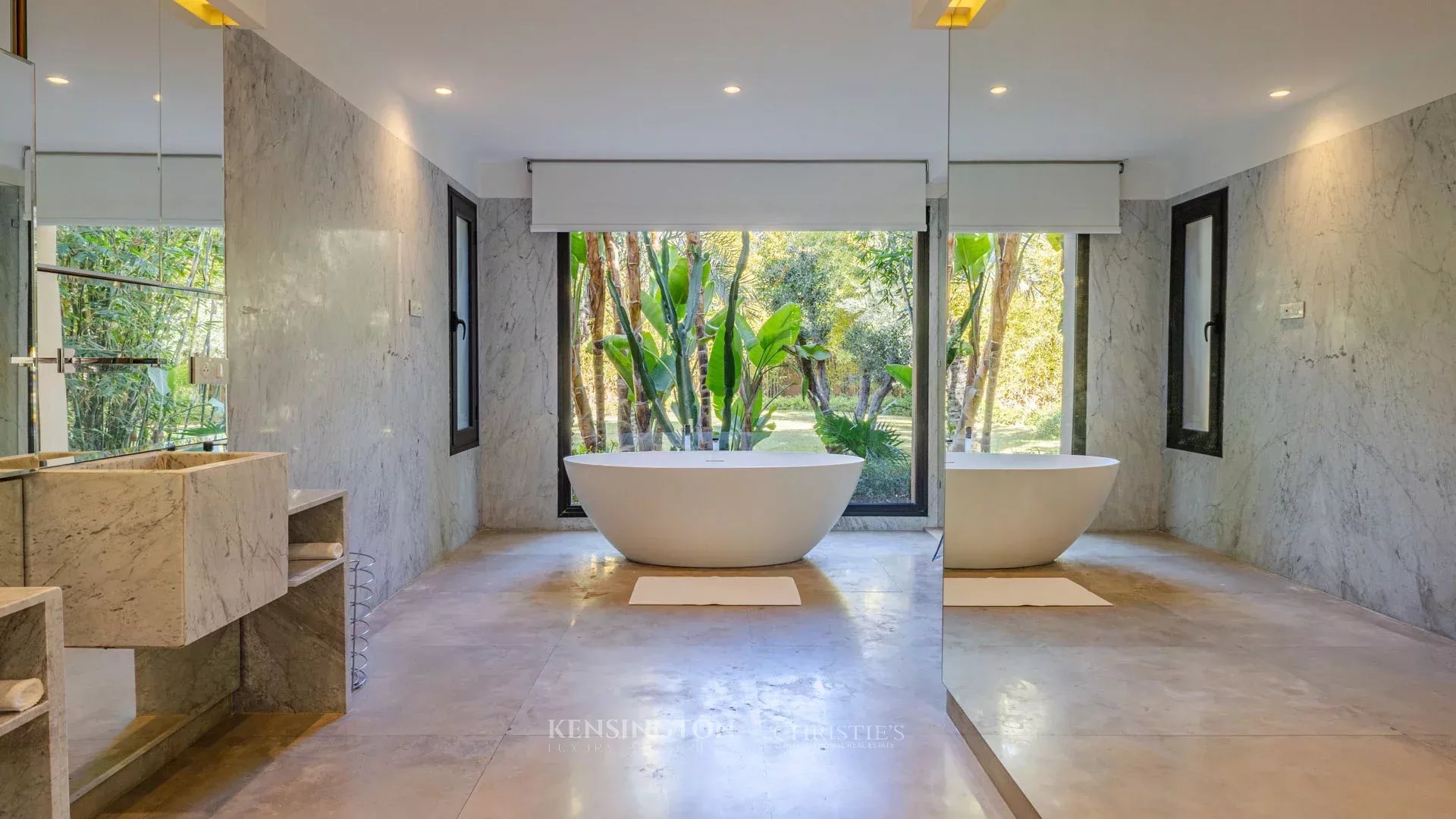 5 Bedroom Villa/Townhouse's Image 23