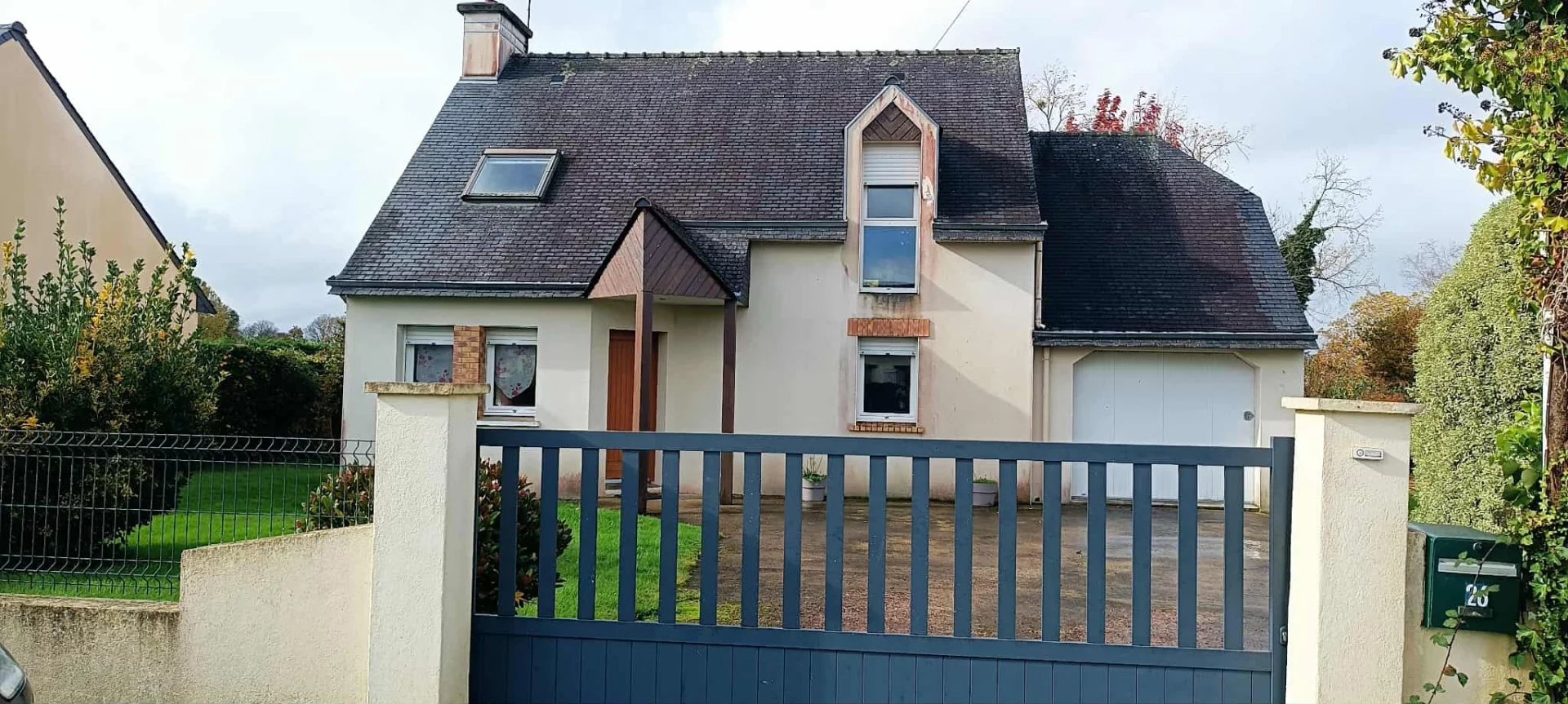 MAISON FAMILIALE À CLÉGUÉREC AVEC GRAND JARDIN - CLÉGUÉREC — photo 18