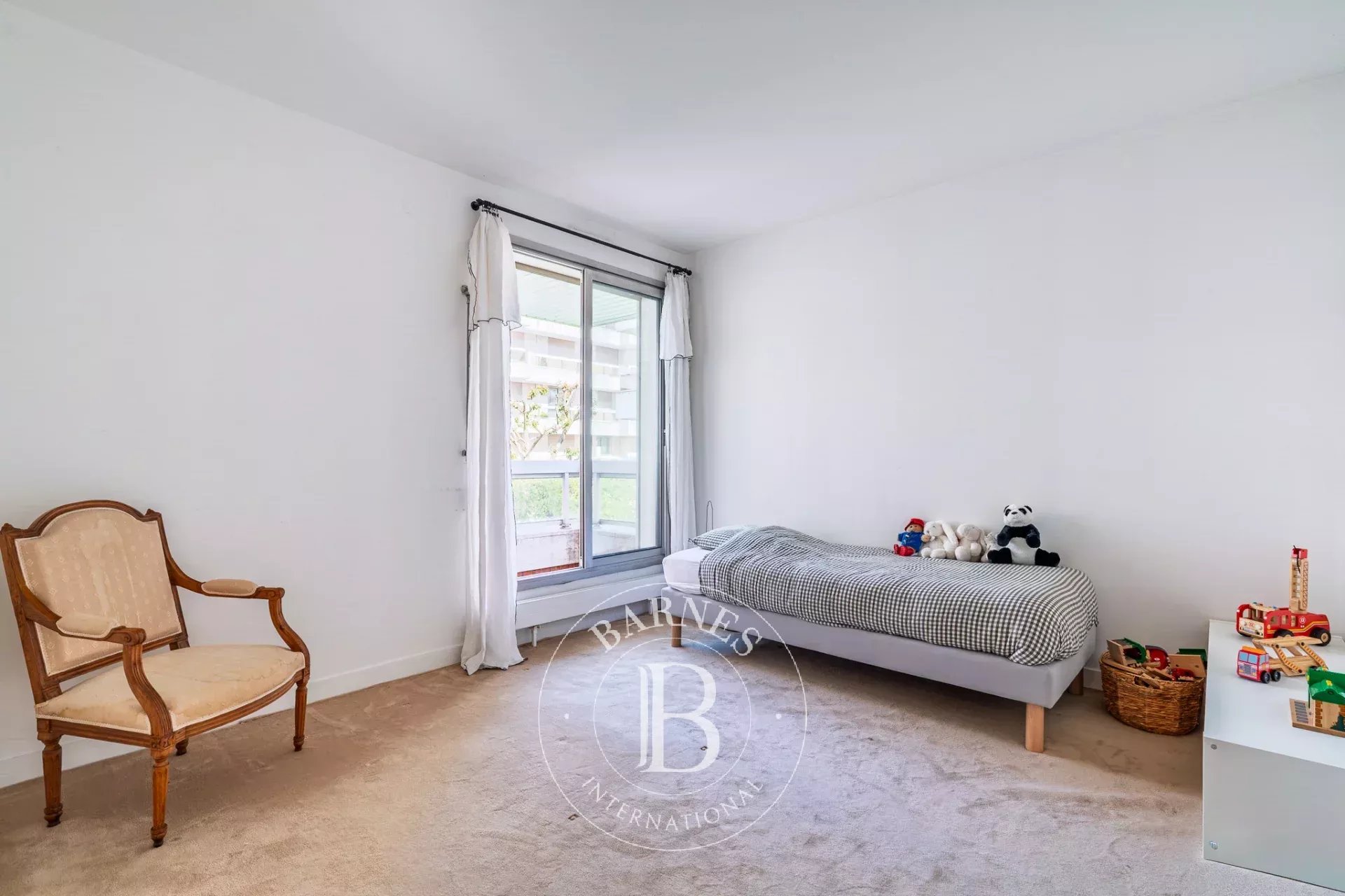Neuilly-sur-Seine  - Apartment 3 Bedrooms - picture 10