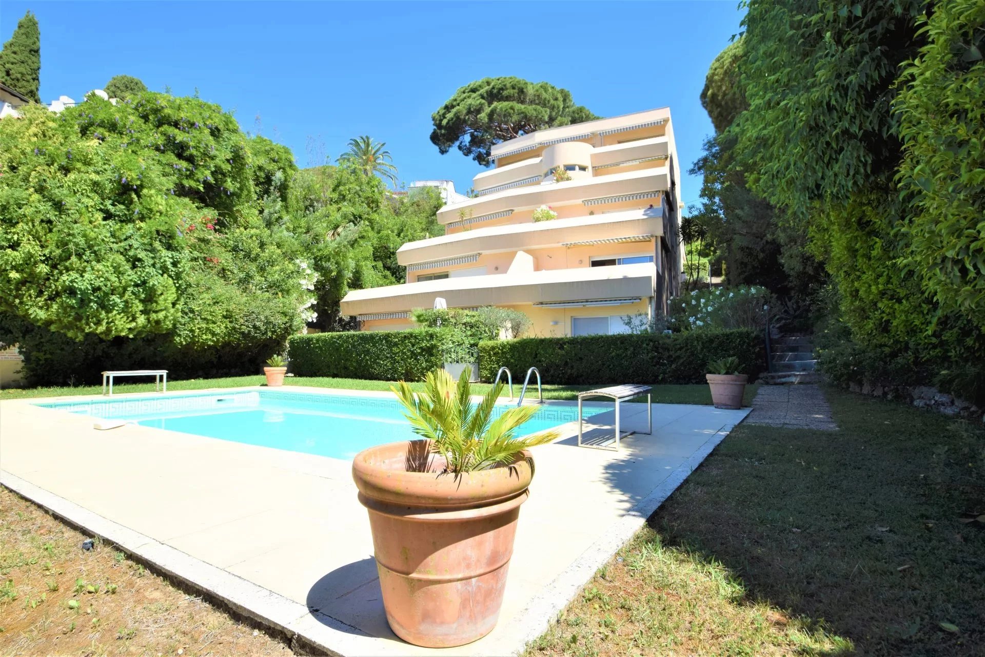Agence immobilière de Cannes Real Estate