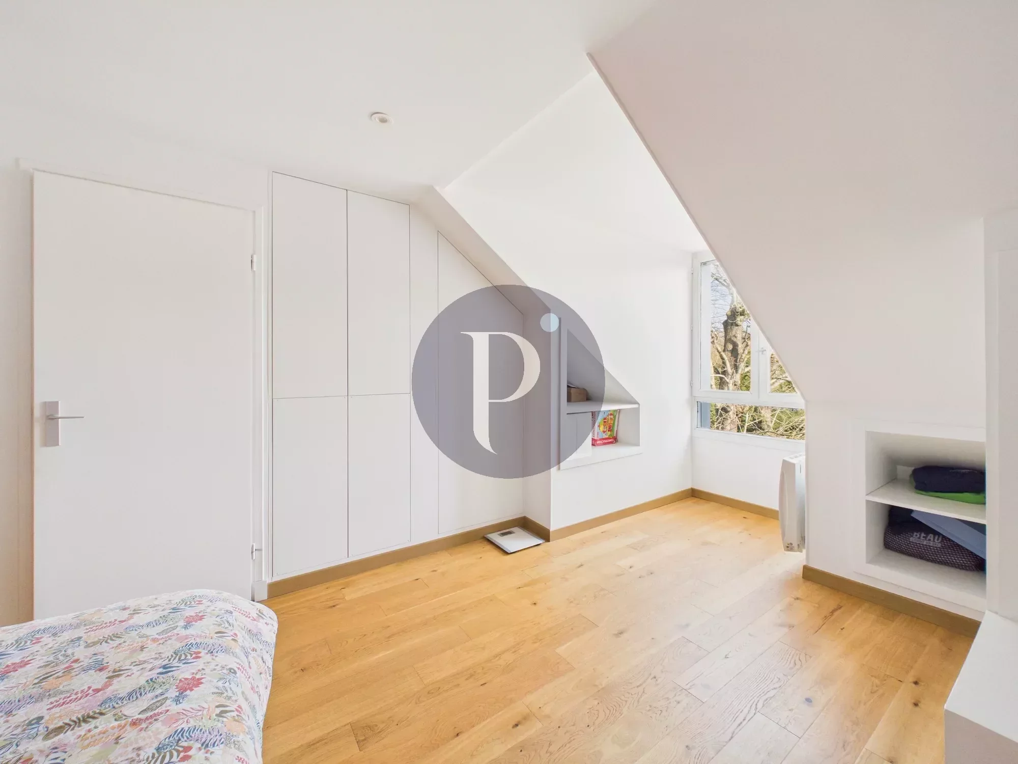 vente-duplex-6-pieces-verrieres-le-buisson-86759337