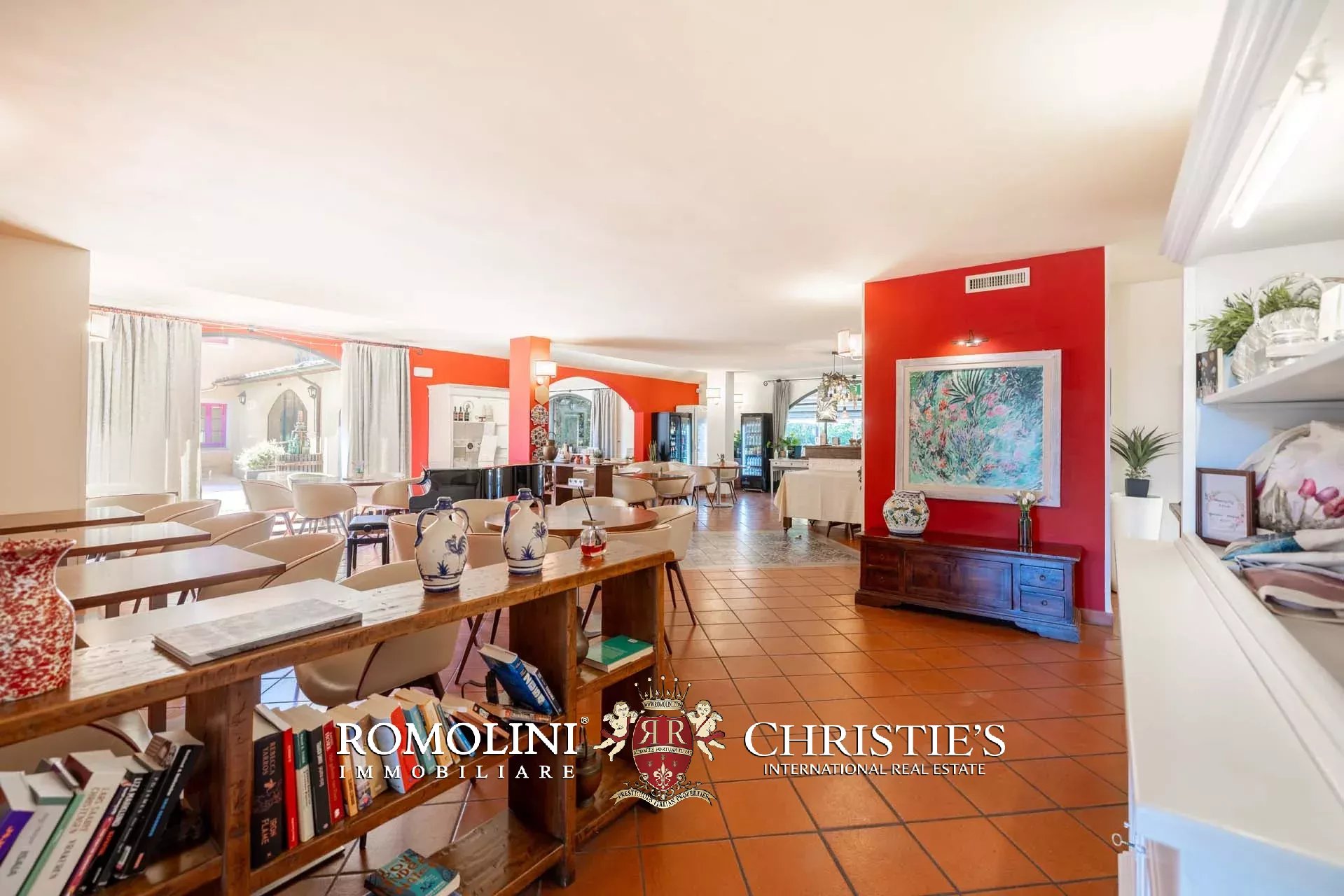 63 Bedroom Villa/Townhouse's Image 15