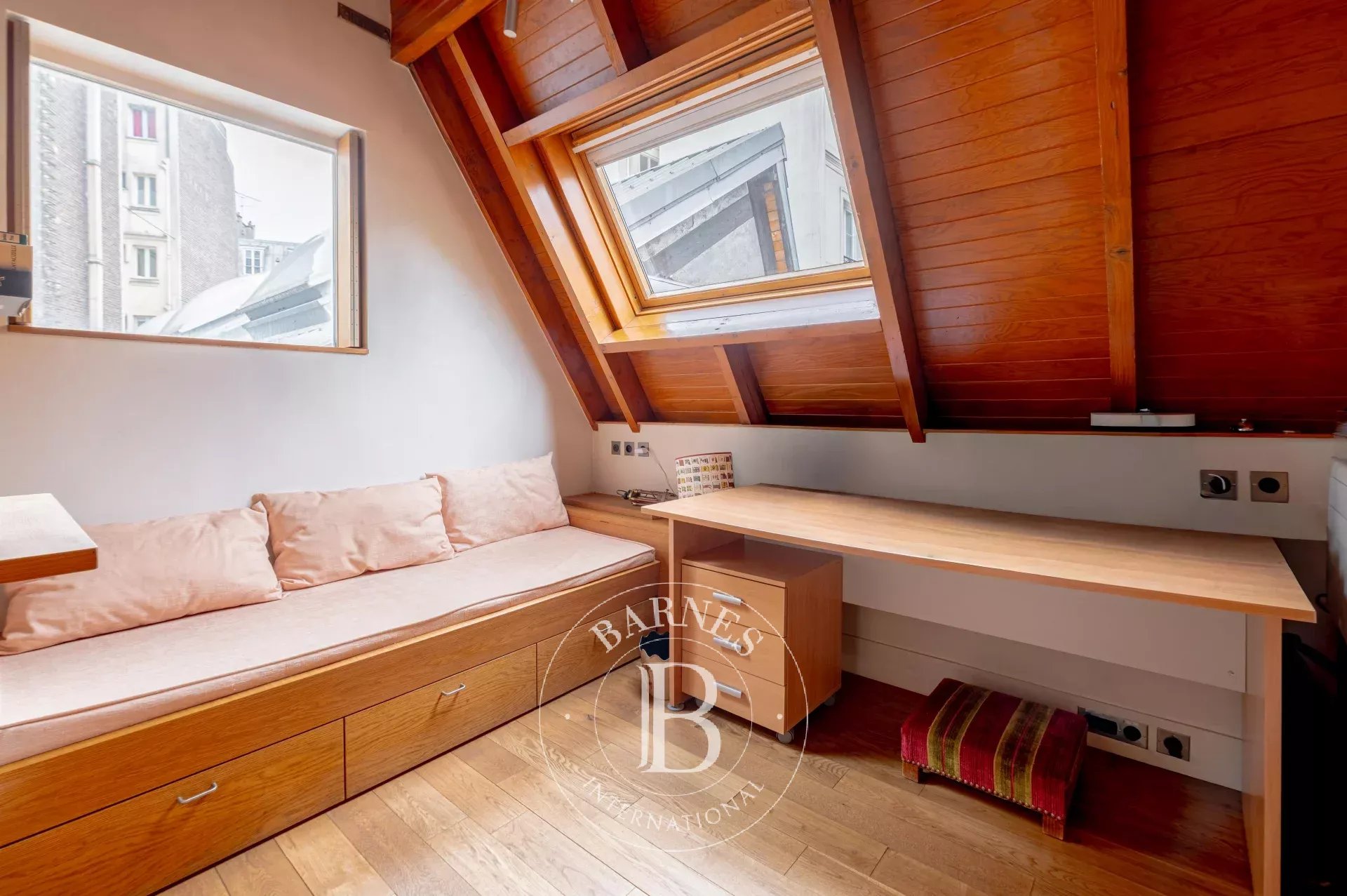 Paris  - House 3 Bedrooms - picture 15