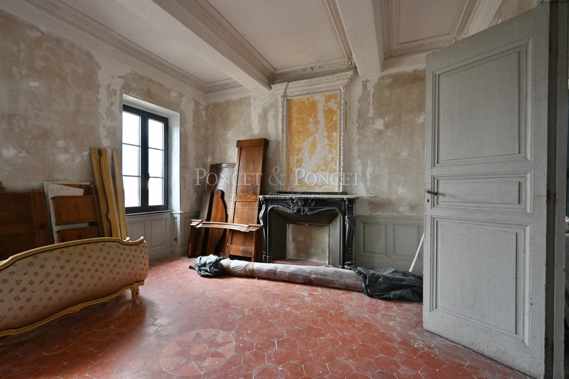 7 Bedroom Villa/Townhouse's Image 8