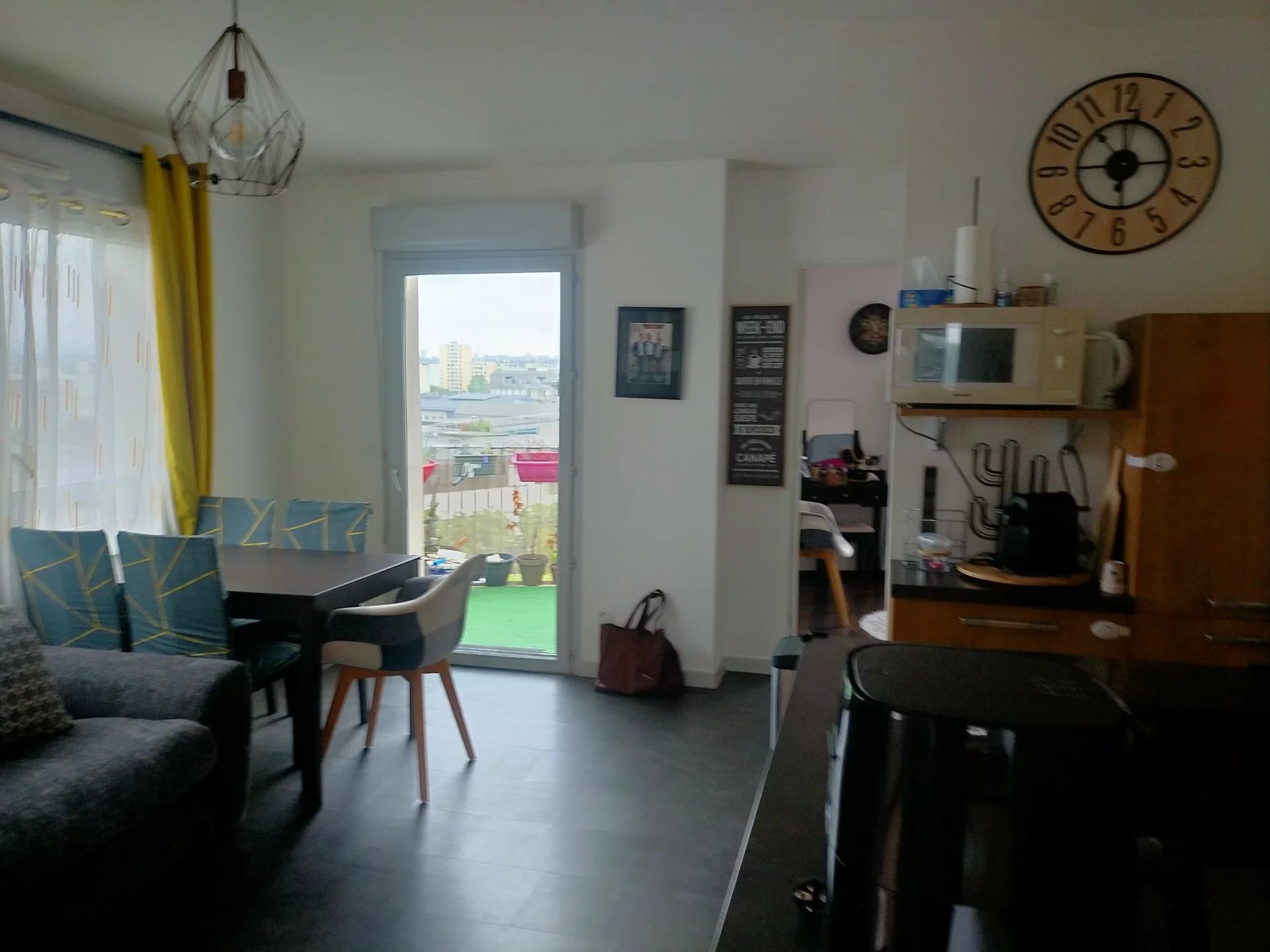 7317088 Location Vaulx-en-Velin