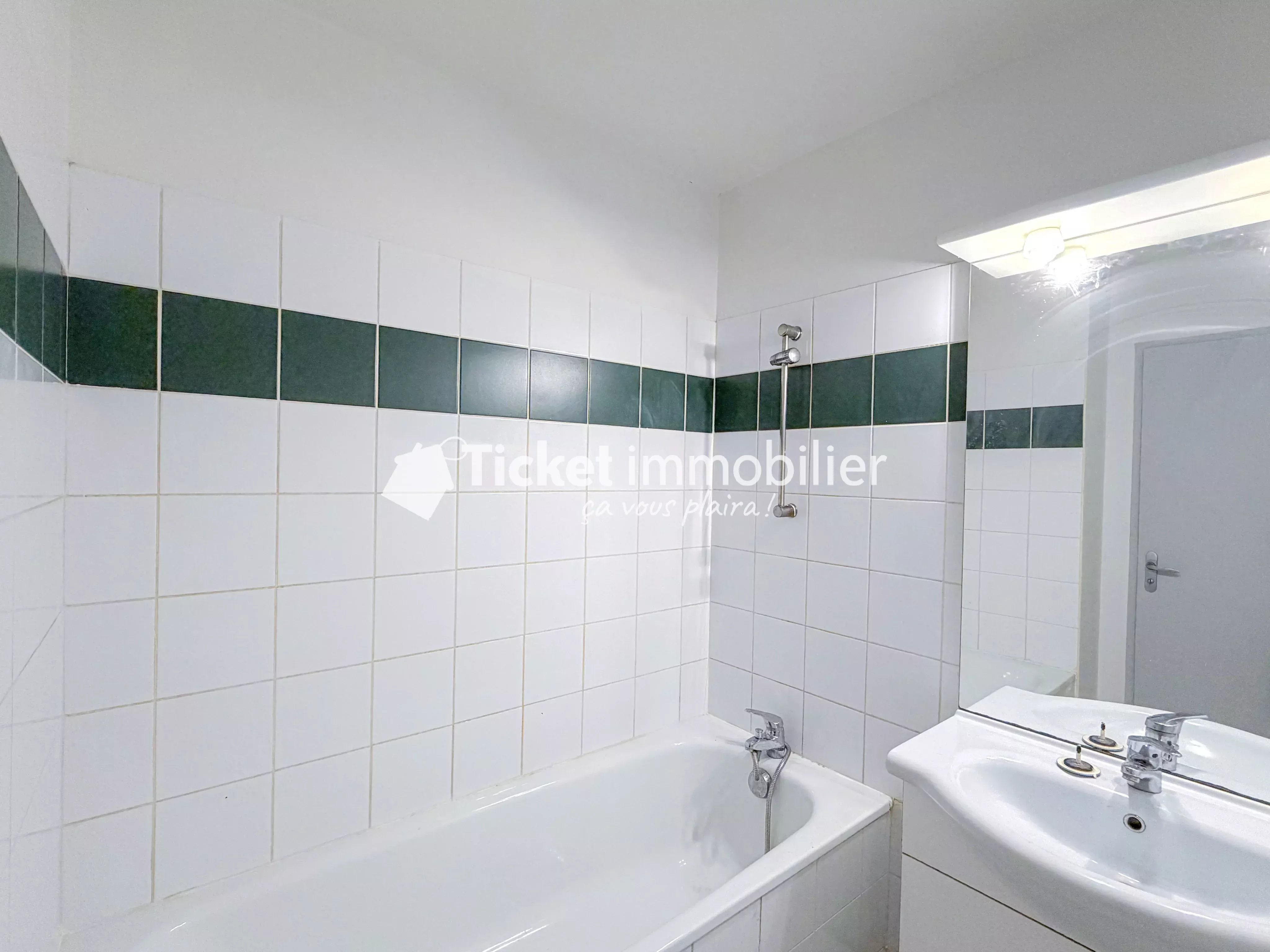 APPARTEMENT T2 50m2 TARBES AVEC BALCON, PLACE DE PARKING ETC ... — photo 10