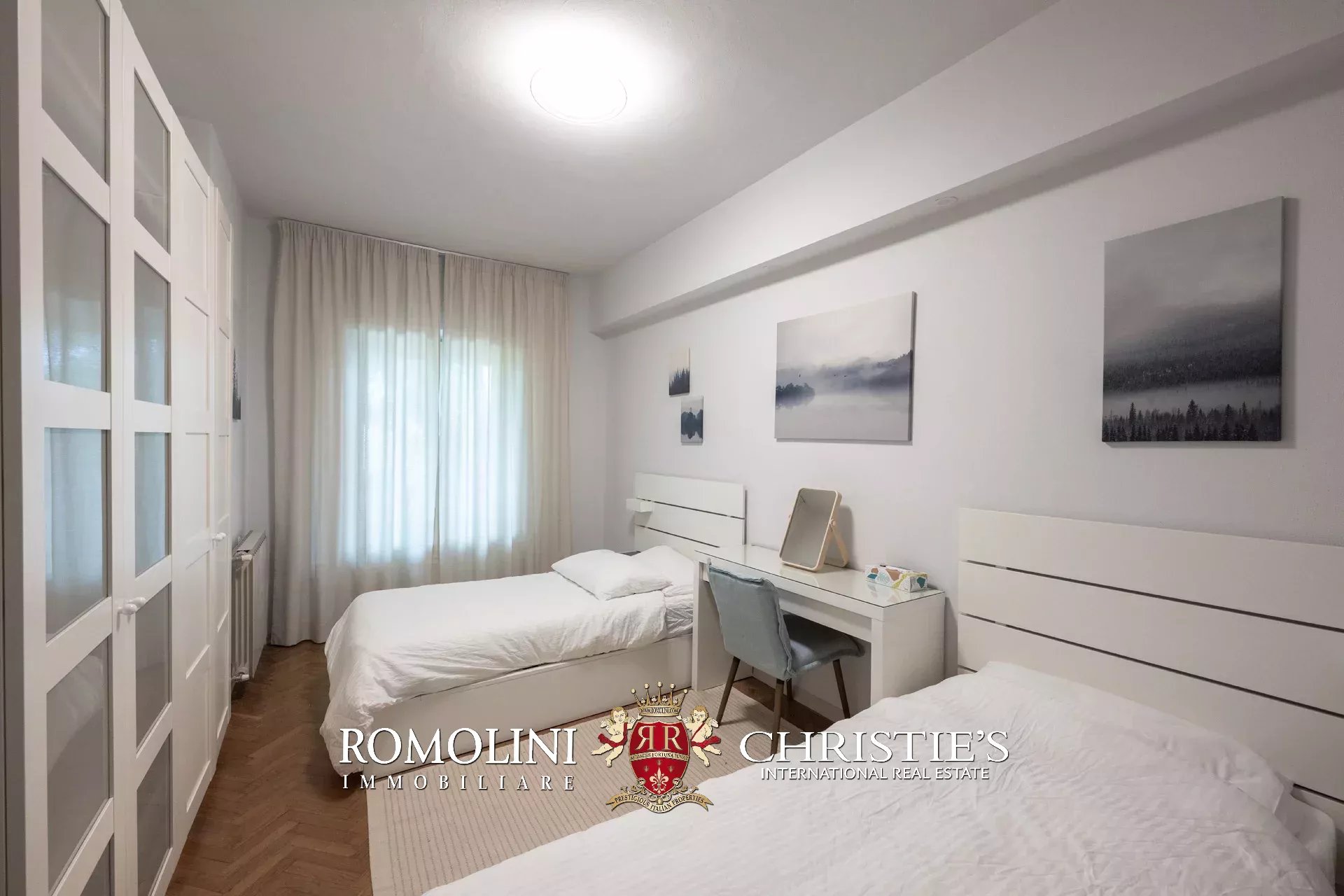 6 Bedroom Villa/Townhouse's Image 44