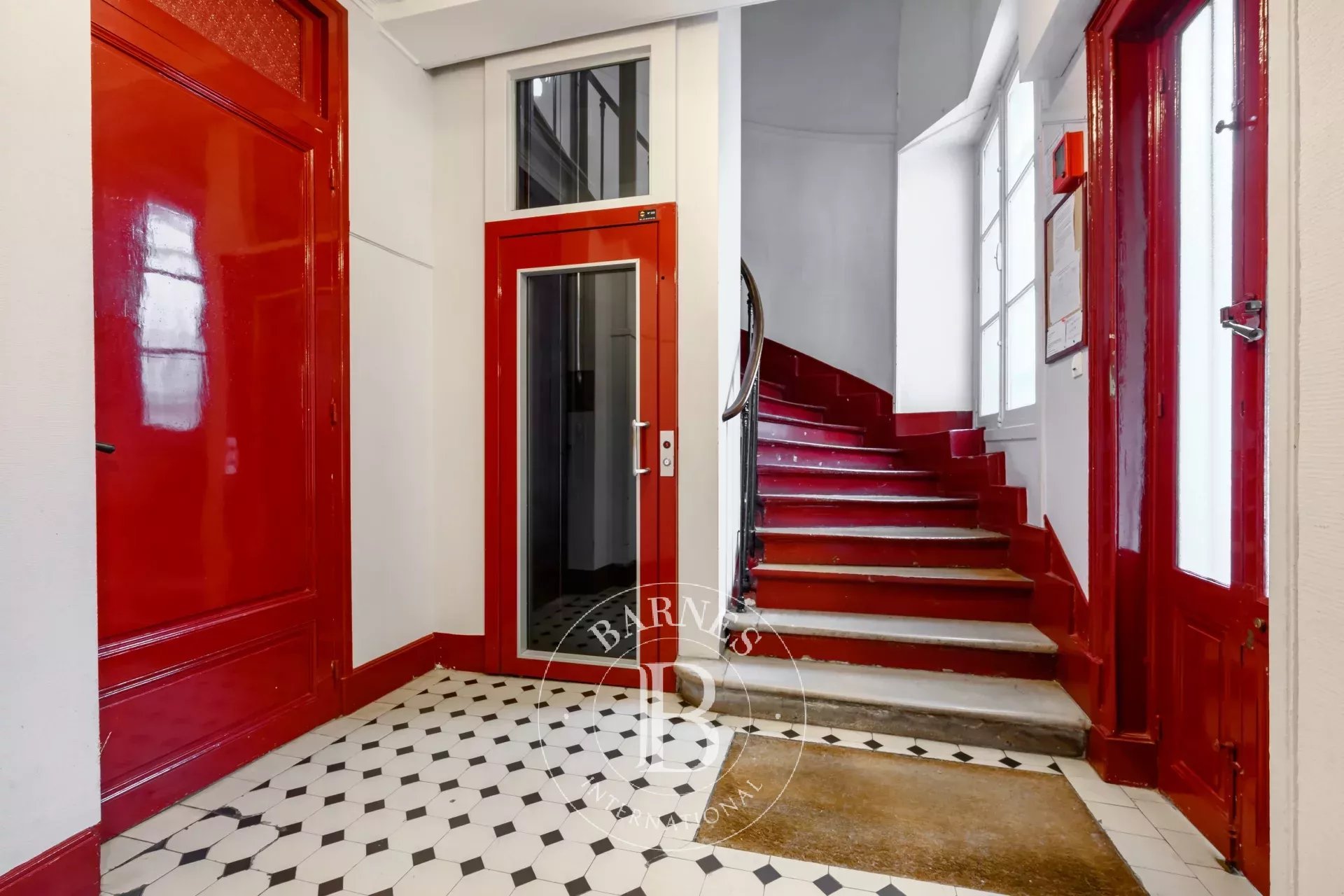 Daire Paris 4ème - picture 15