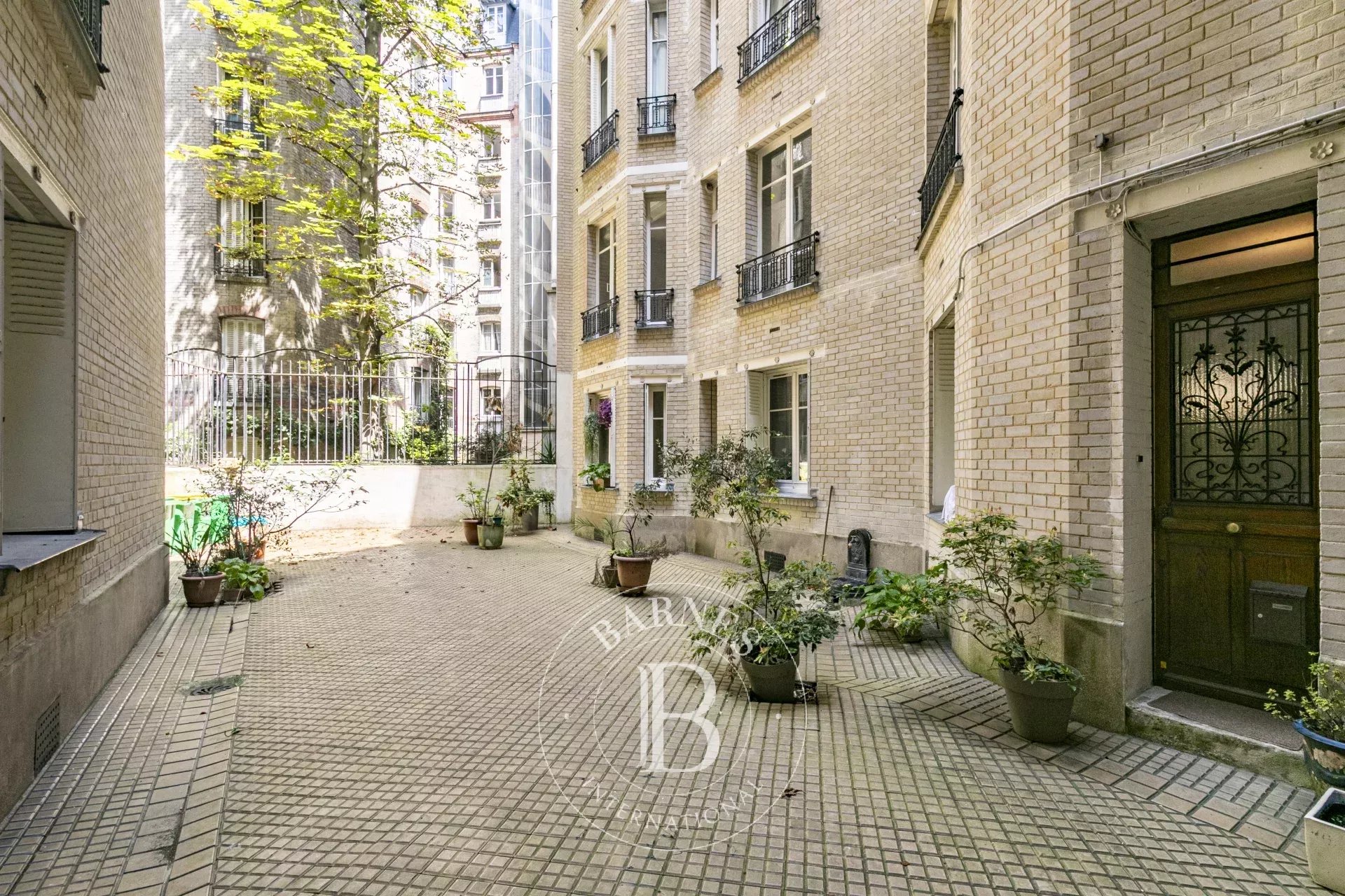 Daire Paris 7ème - picture 11