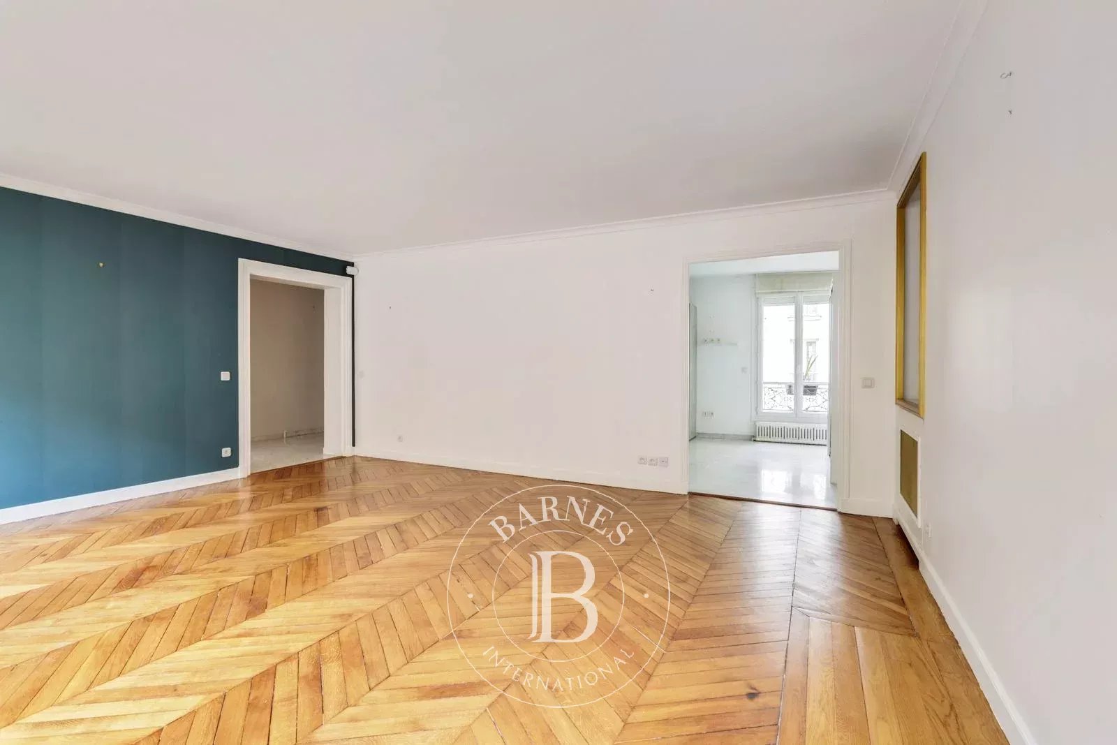 Paris  - Apartment 3 Bedrooms - picture 4