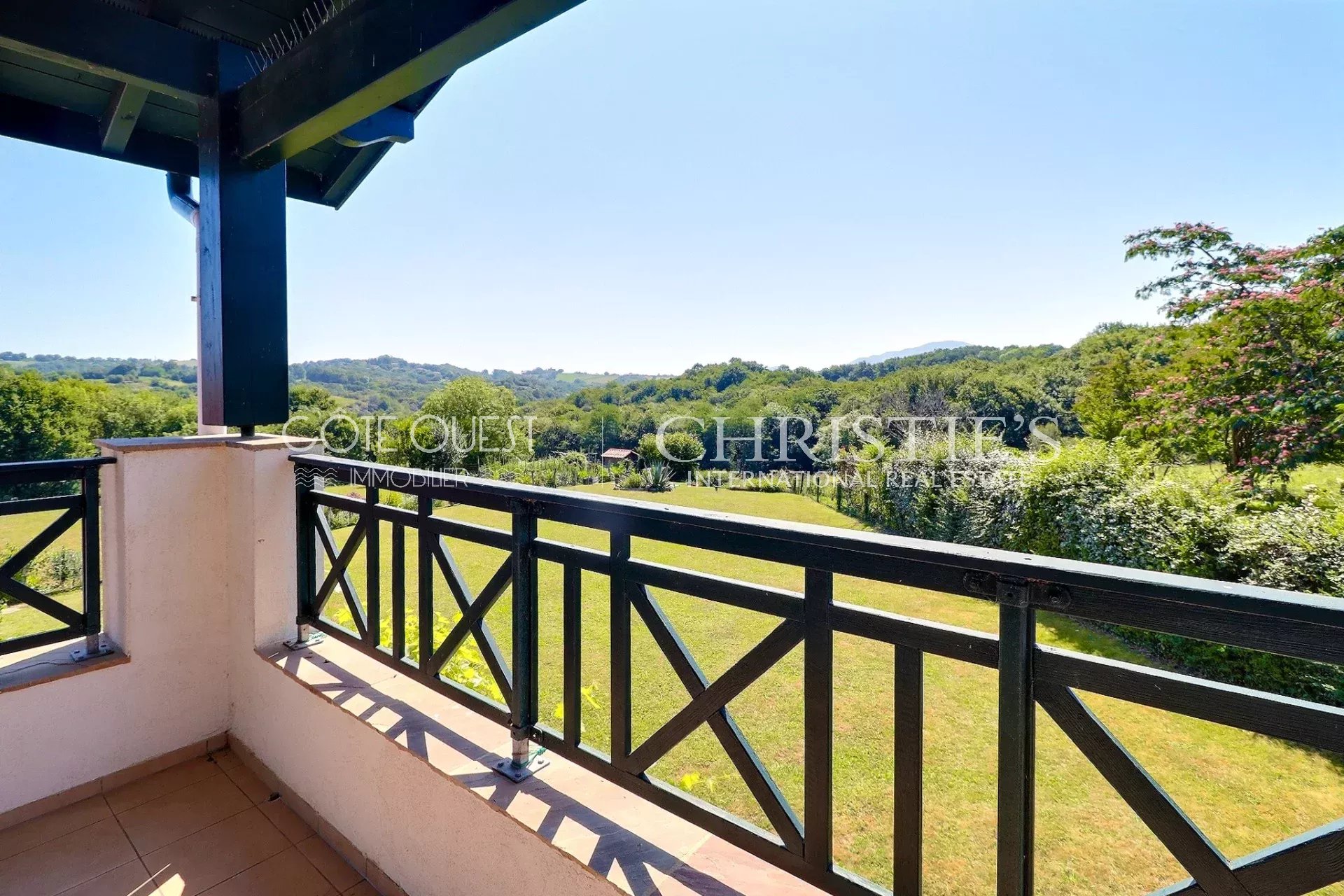 3 Bedroom Villa/Townhouse's Image 5