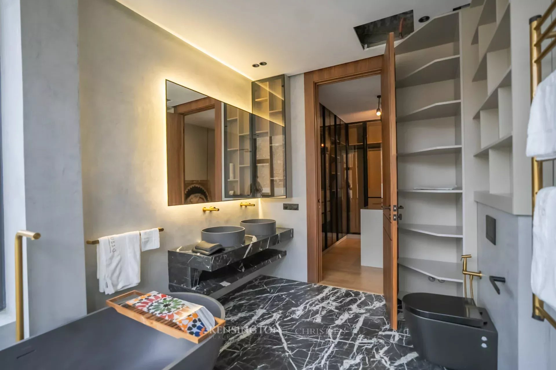 4 Bedroom Villa/Townhouse's Image 39