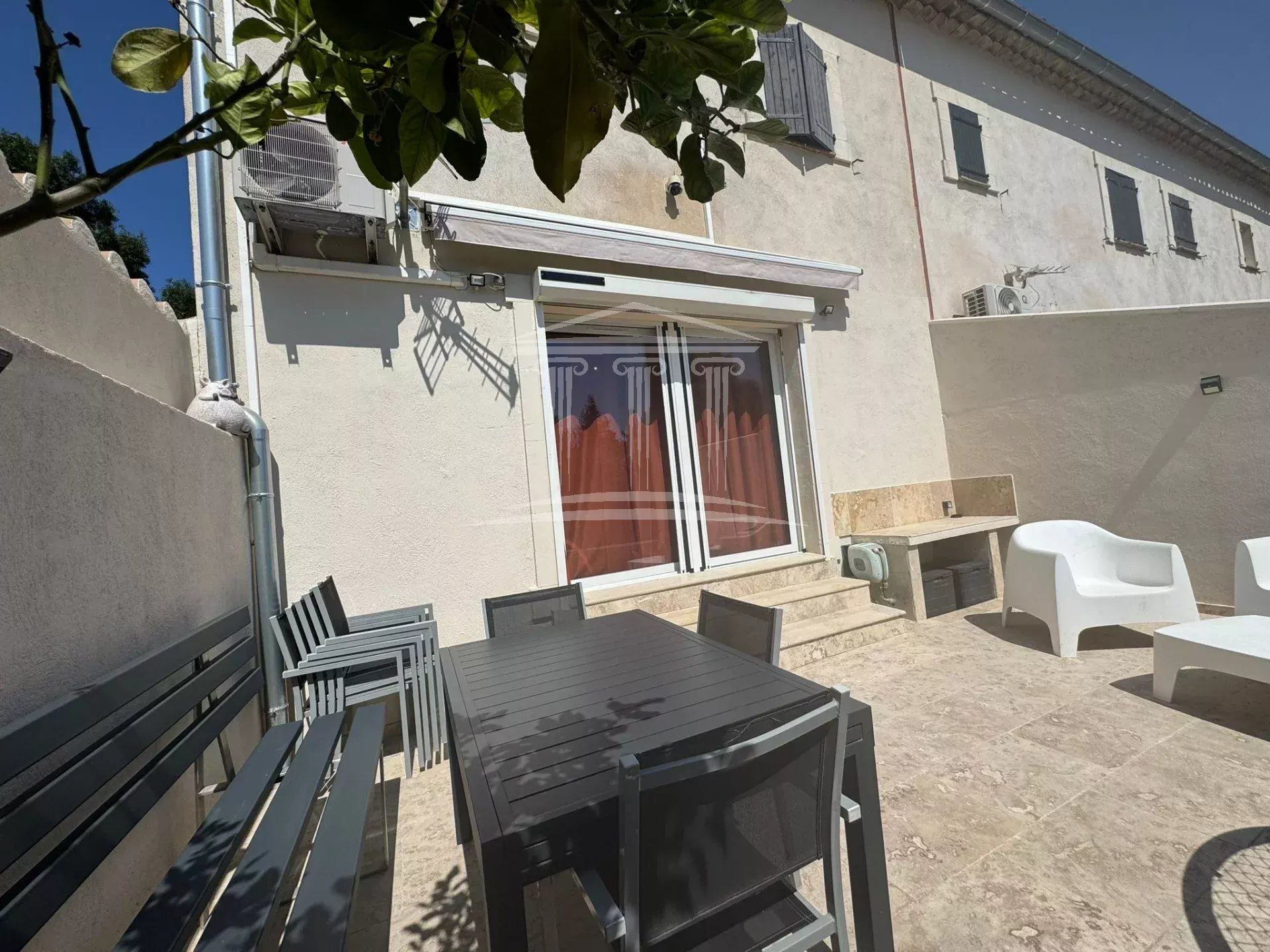 Villa récente
