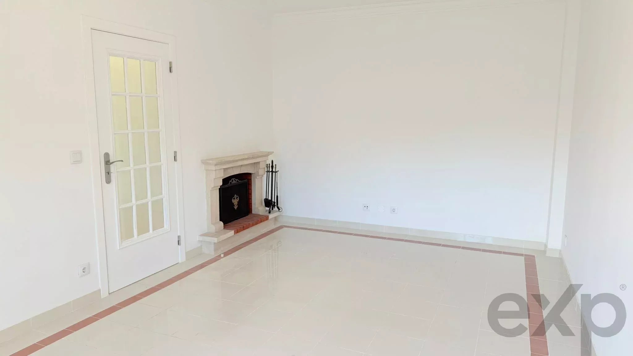 3-Bedroom Apartment T3 Feijó, Almada renovated 86914707 image 4