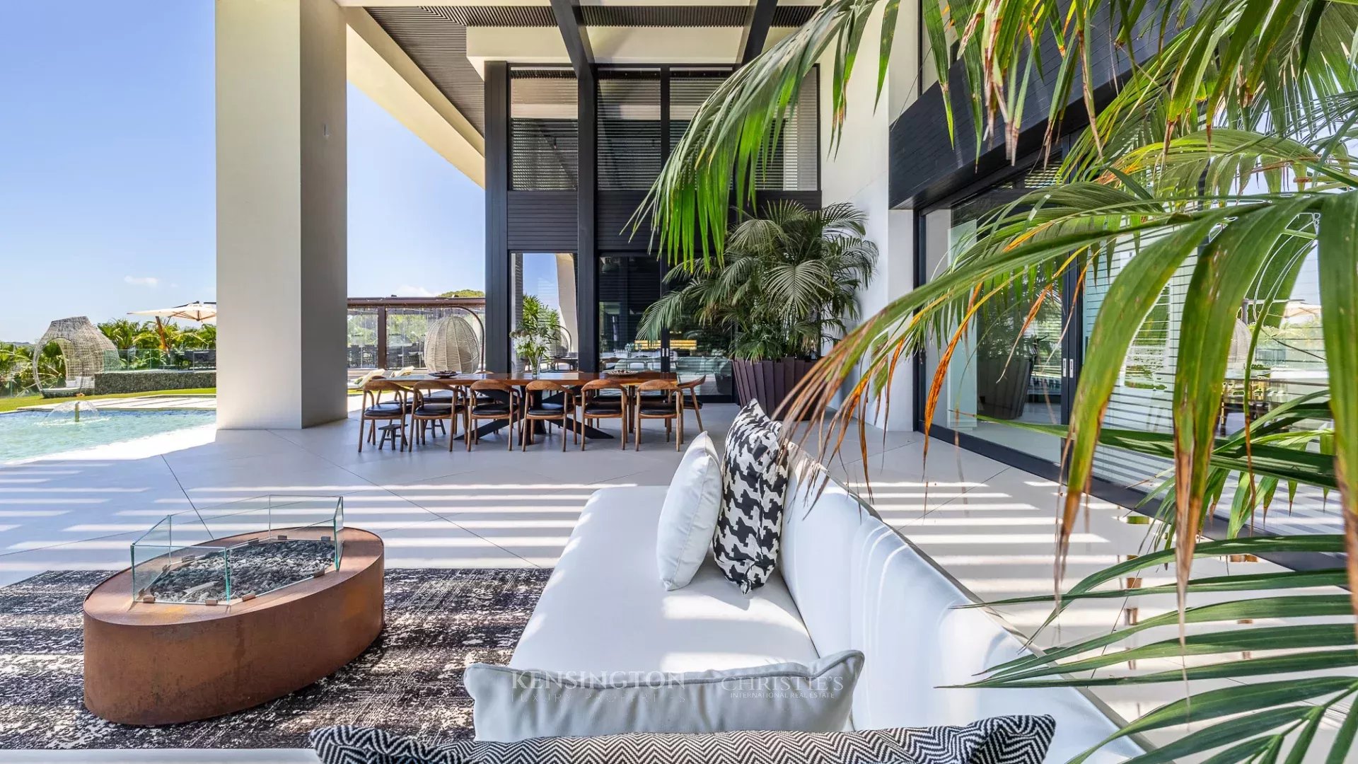 4 Bedroom Villa/Townhouse's Image 21