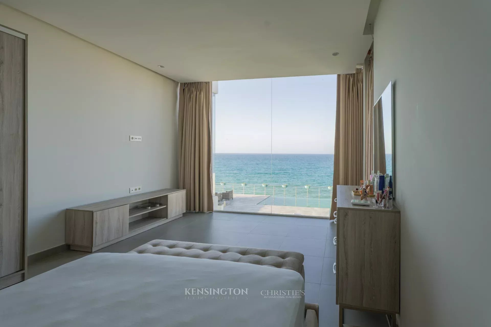 6 Bedroom Villa/Townhouse's Image 15