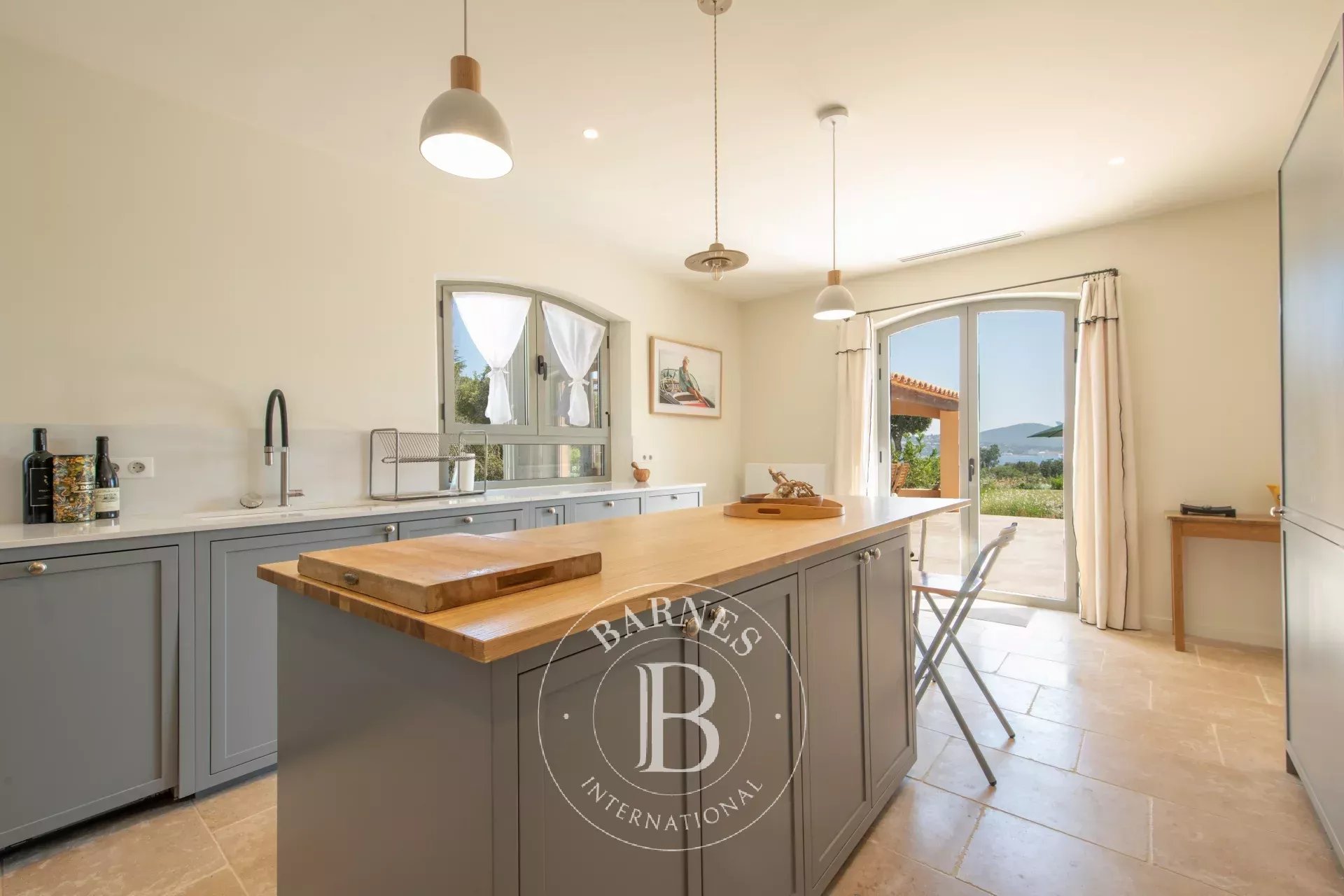 Grimaud  - Property 7 Bedrooms - picture 8