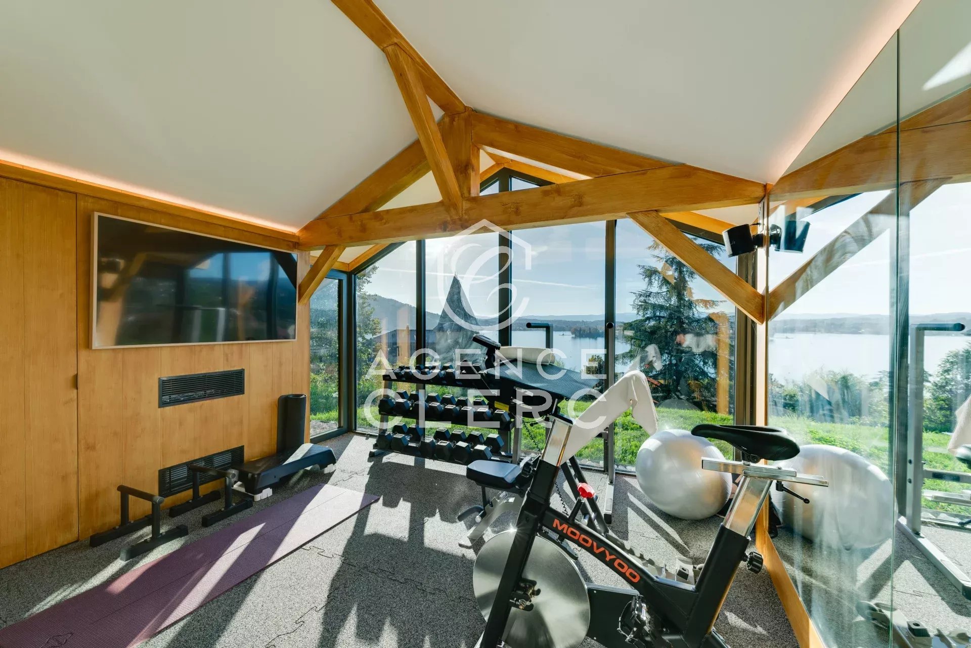5 Bedroom Villa/Townhouse's Image 25