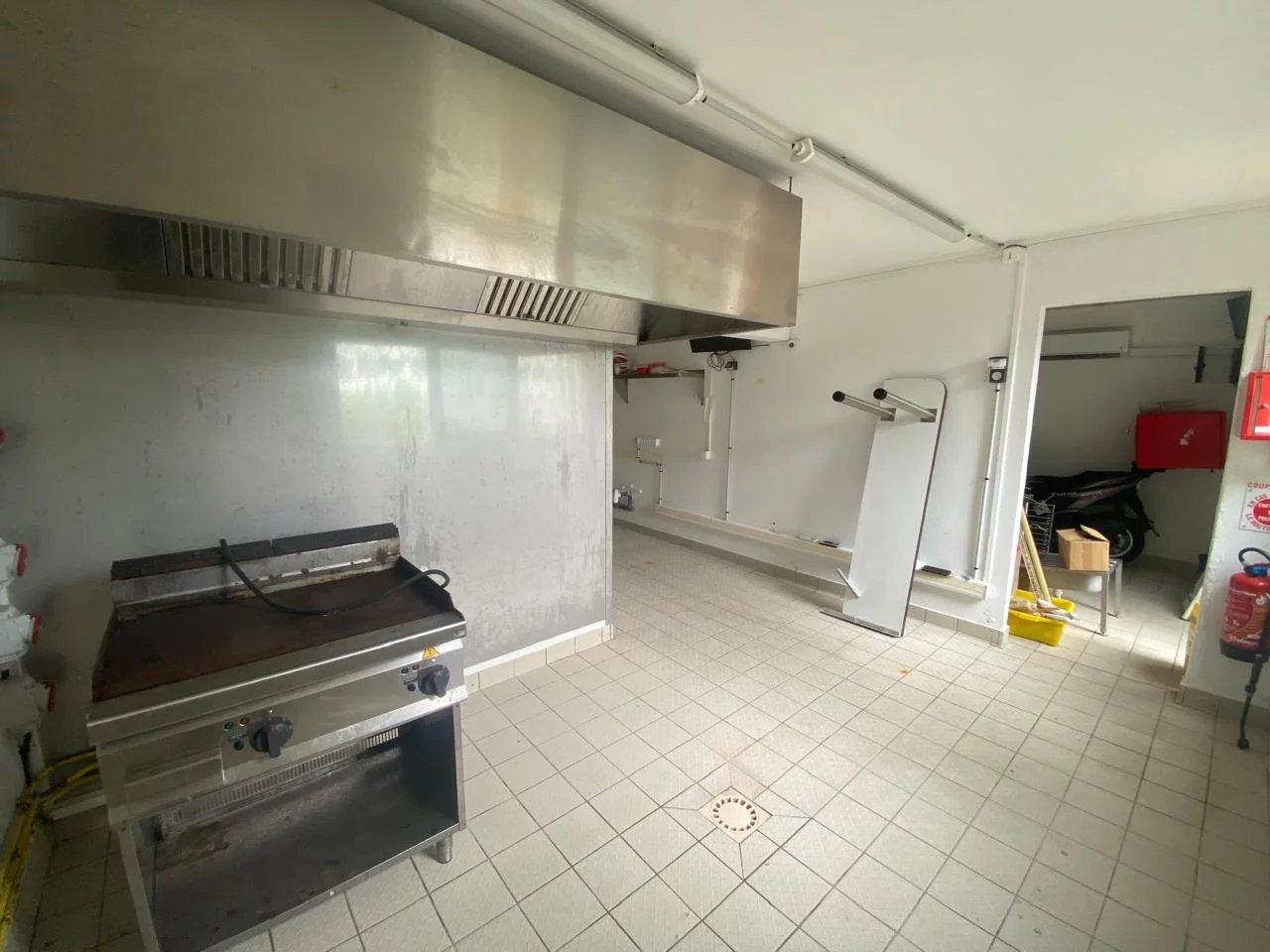 LOCAL DE PRODUCTION - FORT-DE-FRANCE