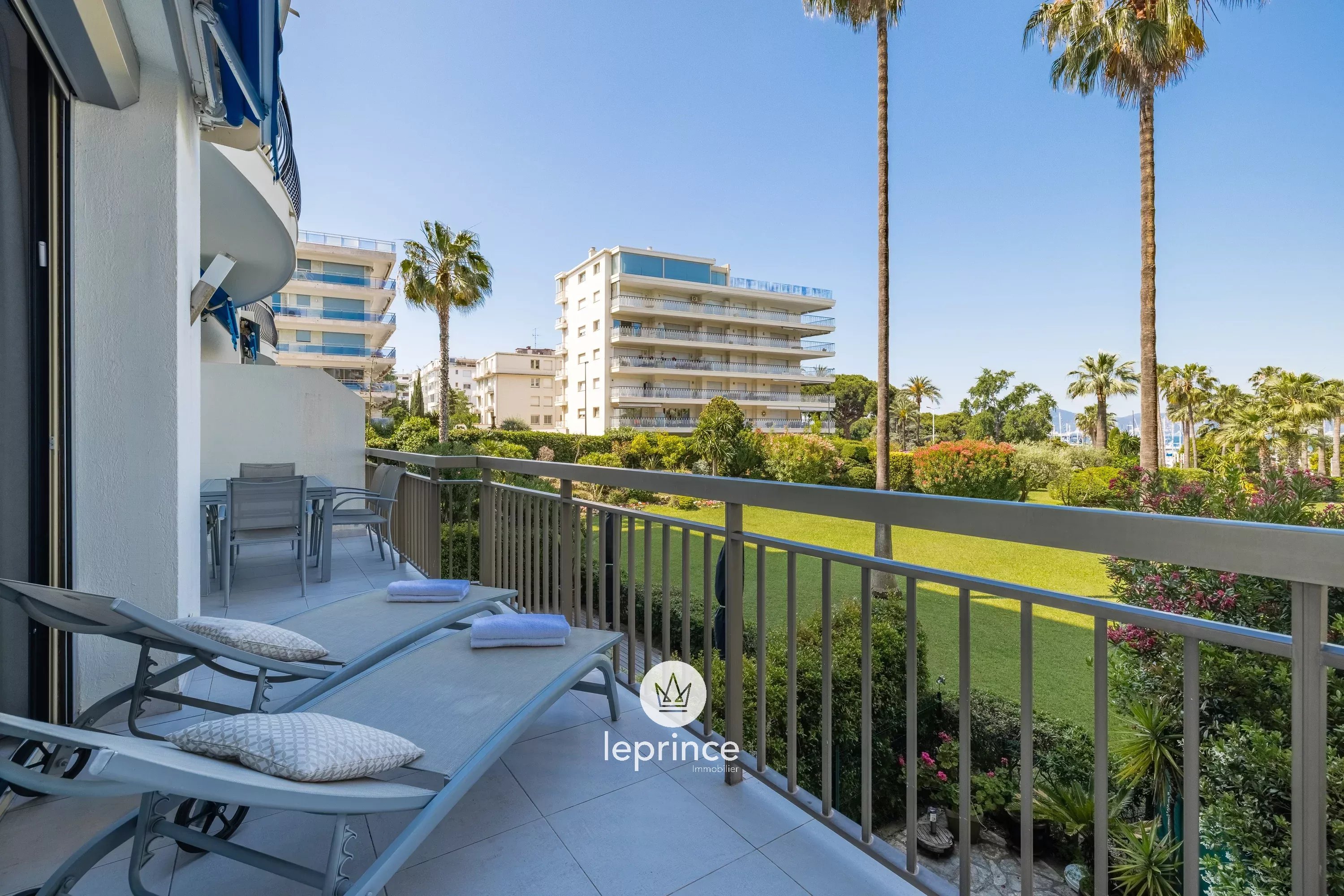 Cannes Pointe Croisette – 5-Room Dual-Aspect Apartment – Terrace – Cellar and Garage