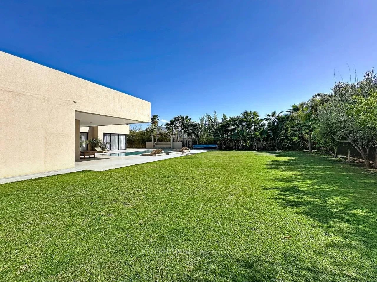 4 Bedroom Villa/Townhouse's Image 22