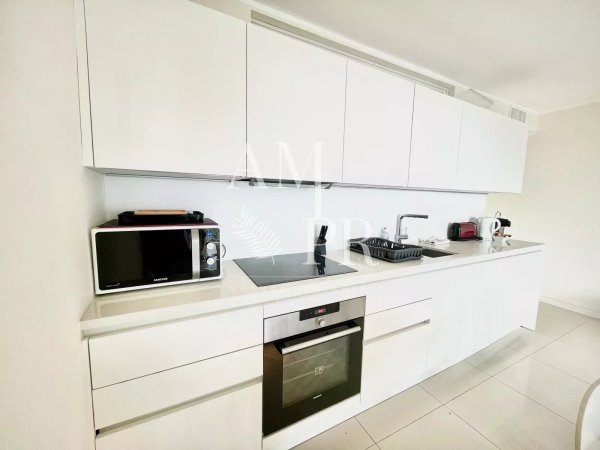 Cannes Croisette - 3-room flat of 57 m2 - Sea view — photo 4