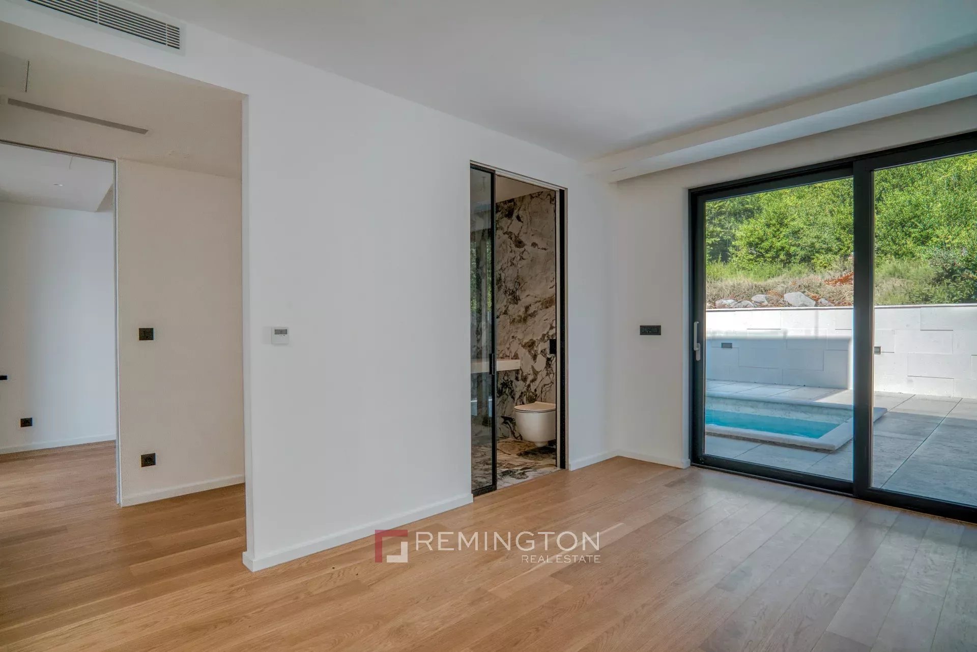 3 Bedroom Apartment/Flat's Image 5