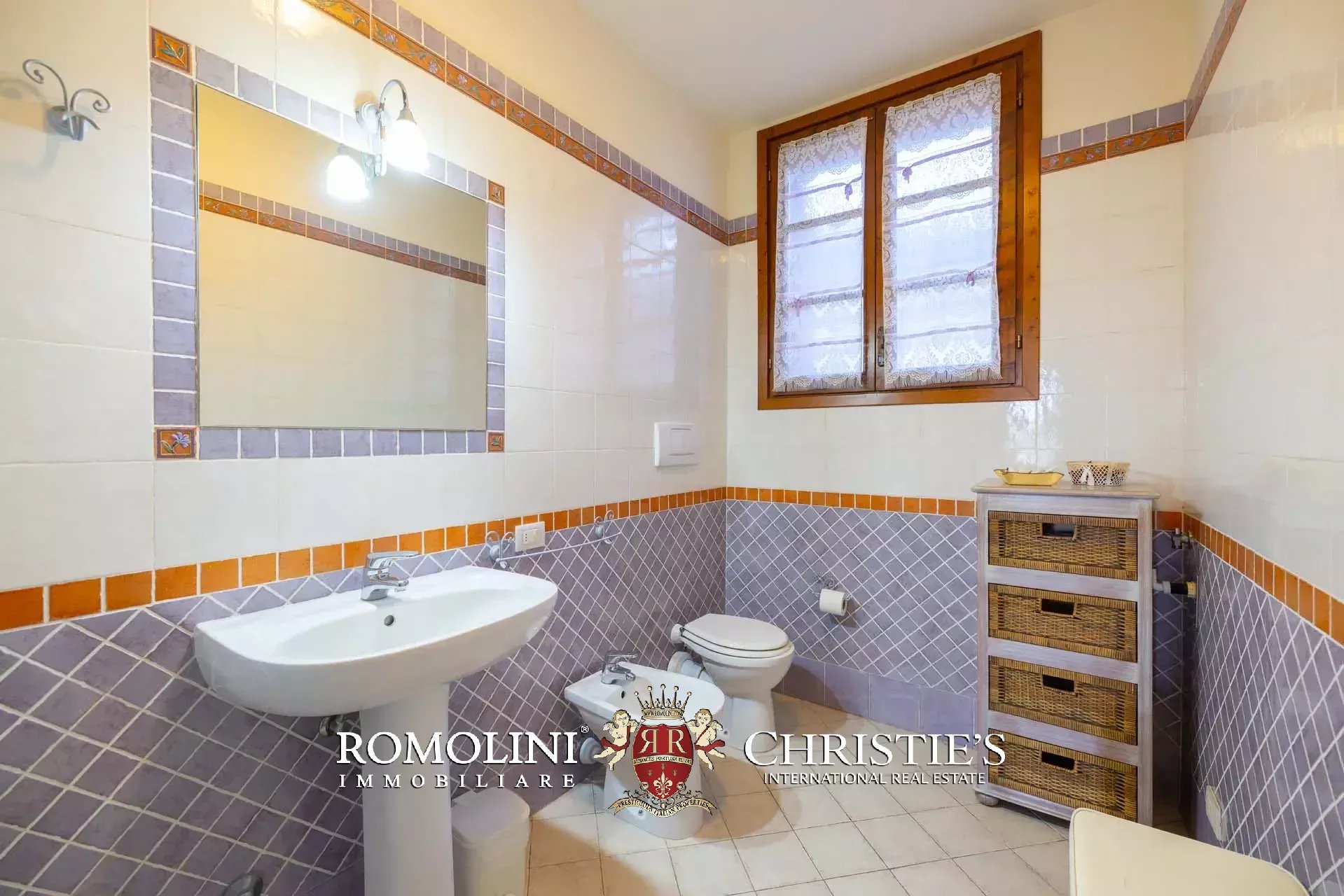 19 Bedroom Villa/Townhouse's Image 31