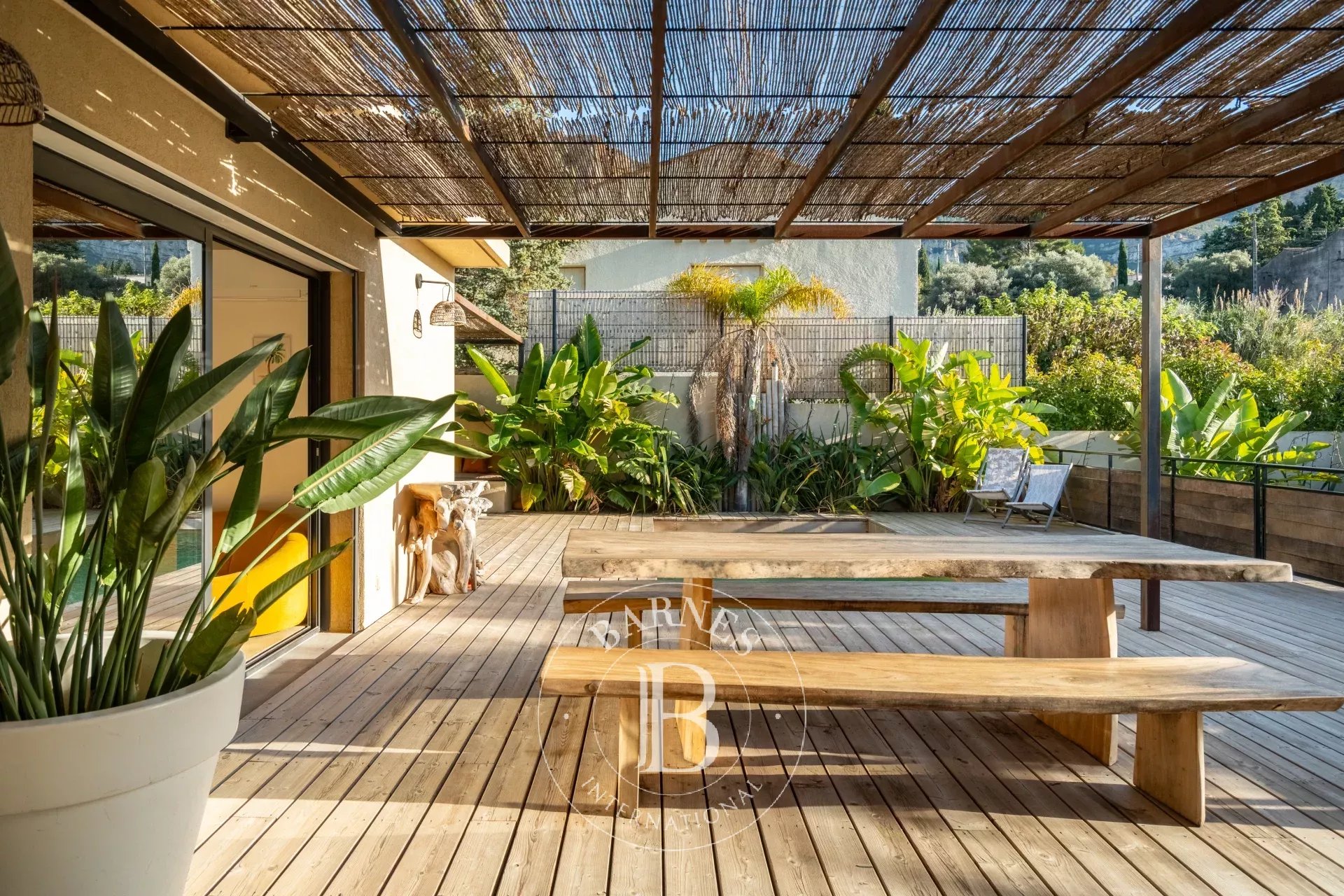 Ev Cassis - picture 8