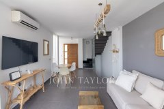 Exclusive townhouse with spectacular sea views, located in a private community of just four homes with a communal swimming pool in Cala Vadella, Ibiza — photo 3 of 7