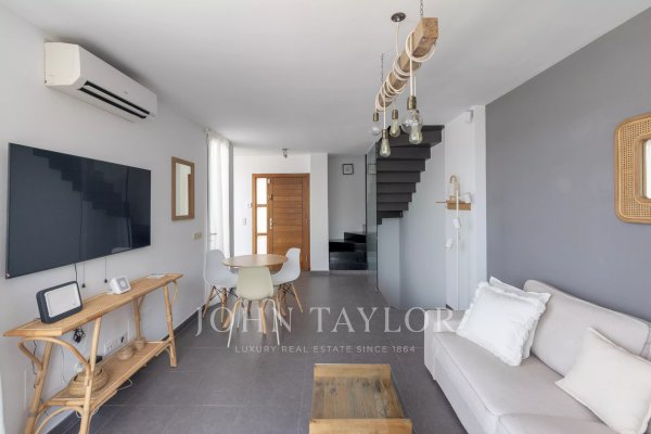 Exclusive townhouse with spectacular sea views, located in a private community of just four homes with a communal swimming pool in Cala Vadella, Ibiza — photo 3