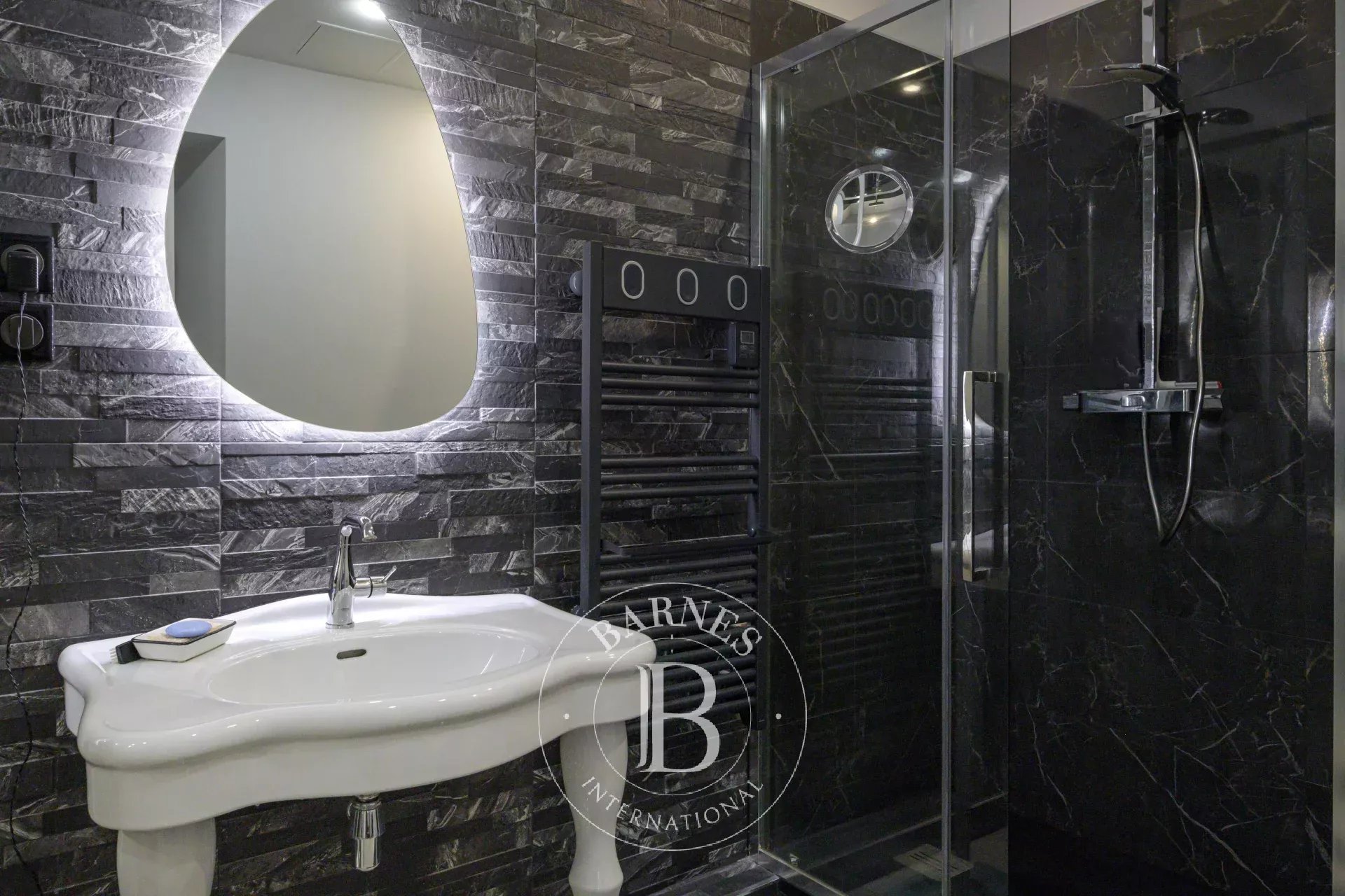 Ev Marseille 8ème - picture 14