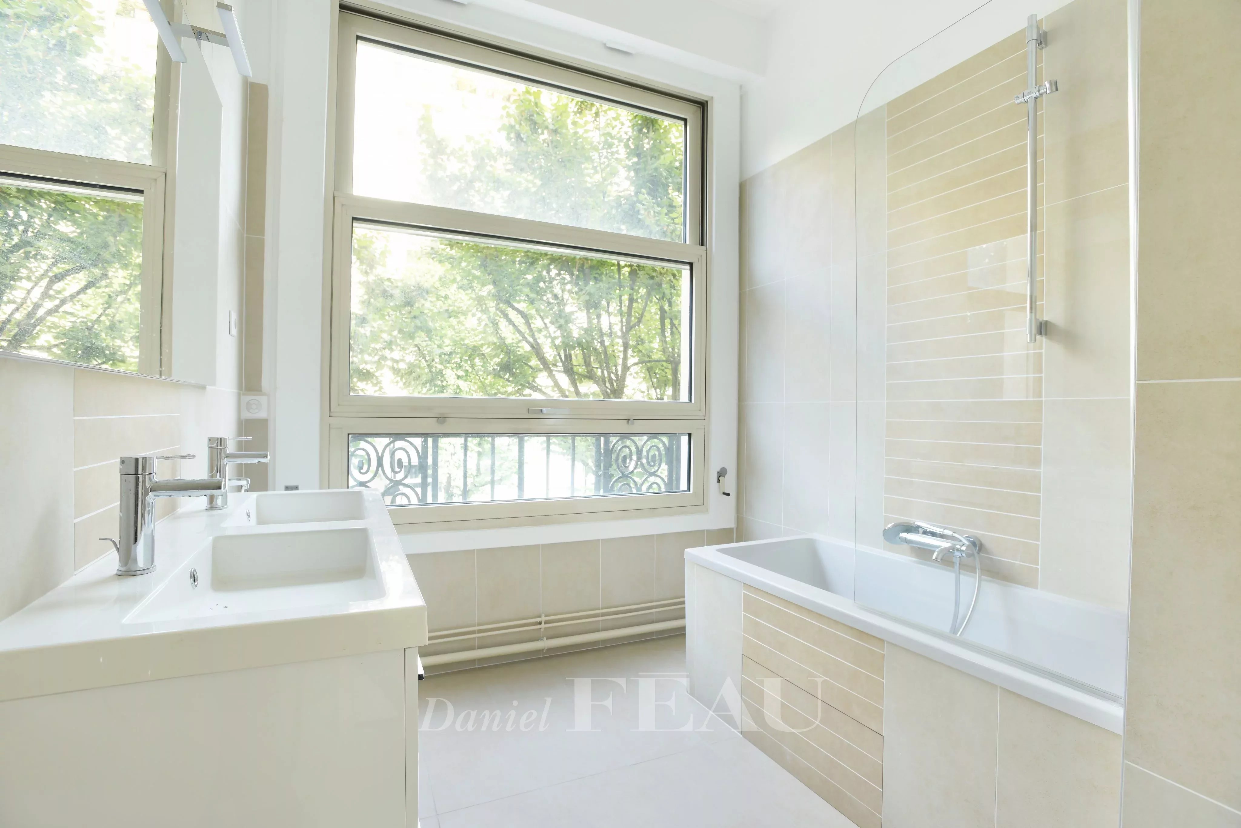 Rental Apartment Neuilly-sur-Seine