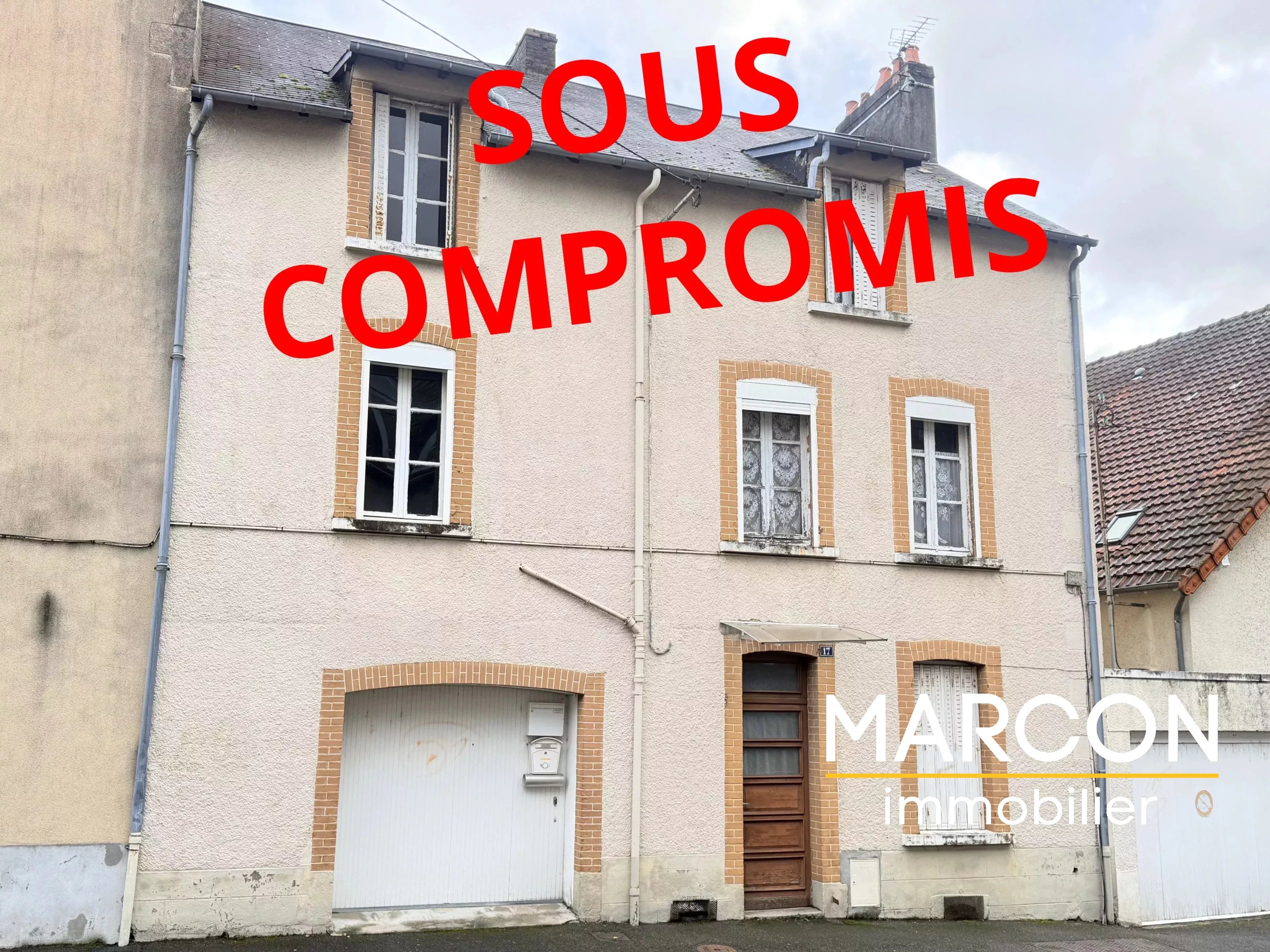 GUERET/CENTRE VILLE - Maison de ville à rénover