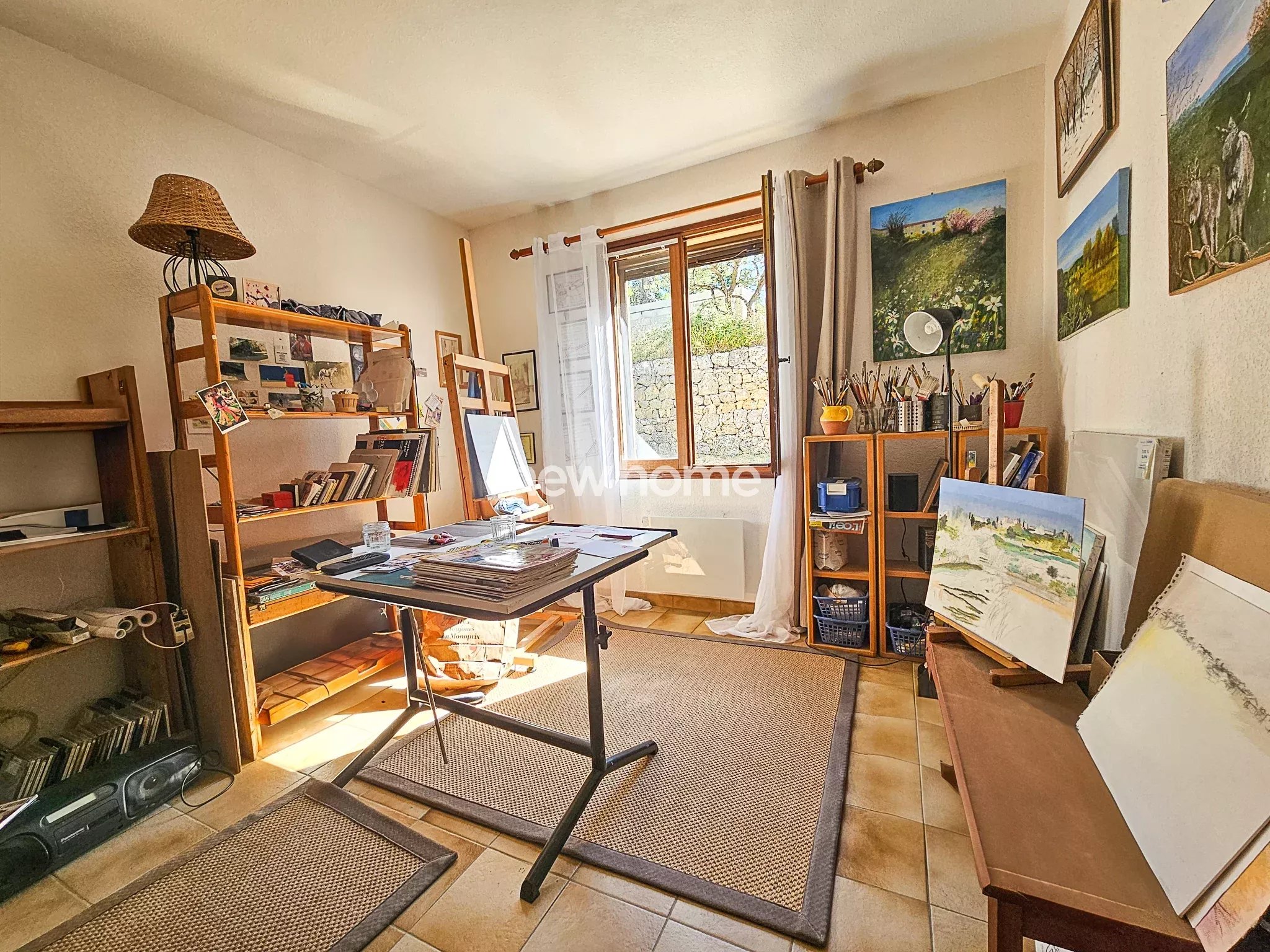 Havre de paix au cur de la nature avec vaste terrain arboré