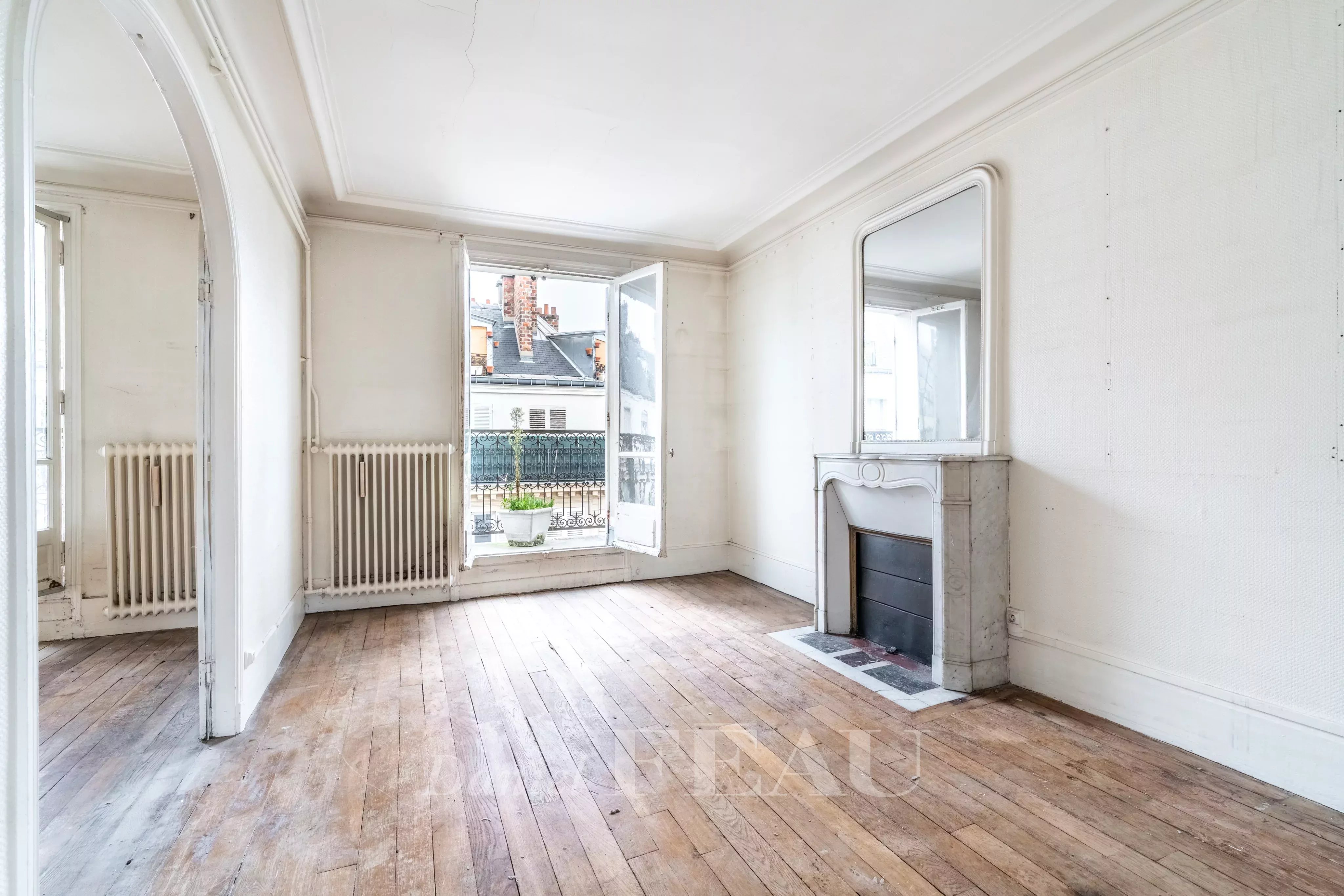 Sale Apartment Paris 17th