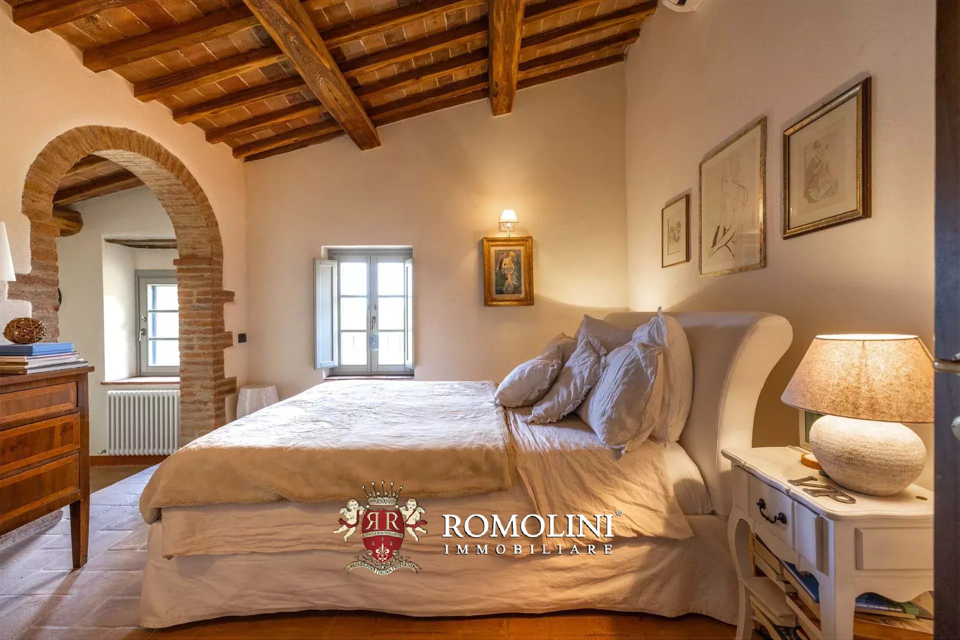 6 Bedroom Villa/Townhouse's Image 51