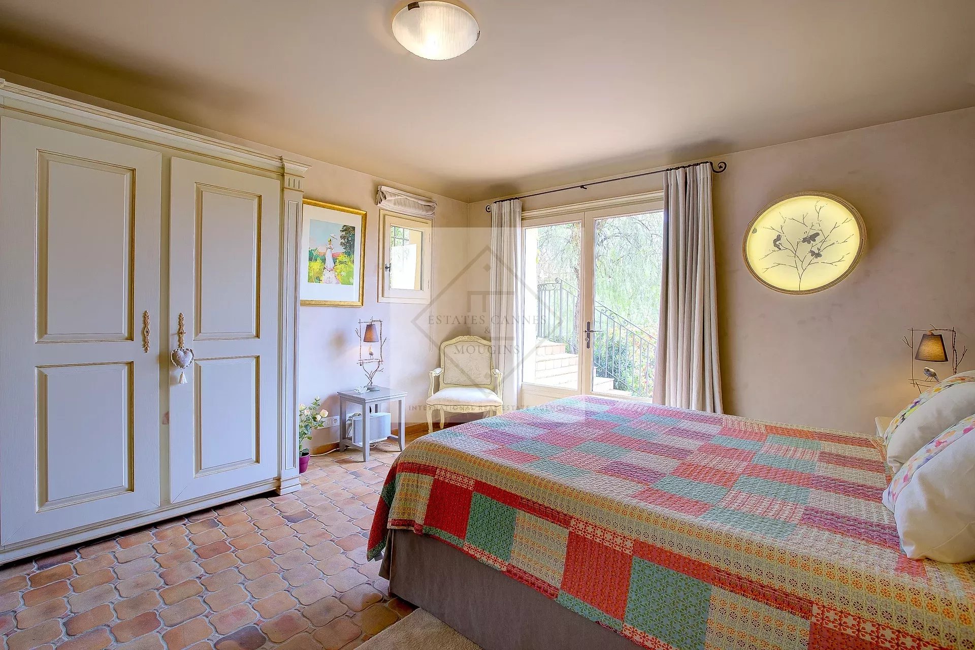 Villa  Provençale Rénovée au centre Mougins — photo 15